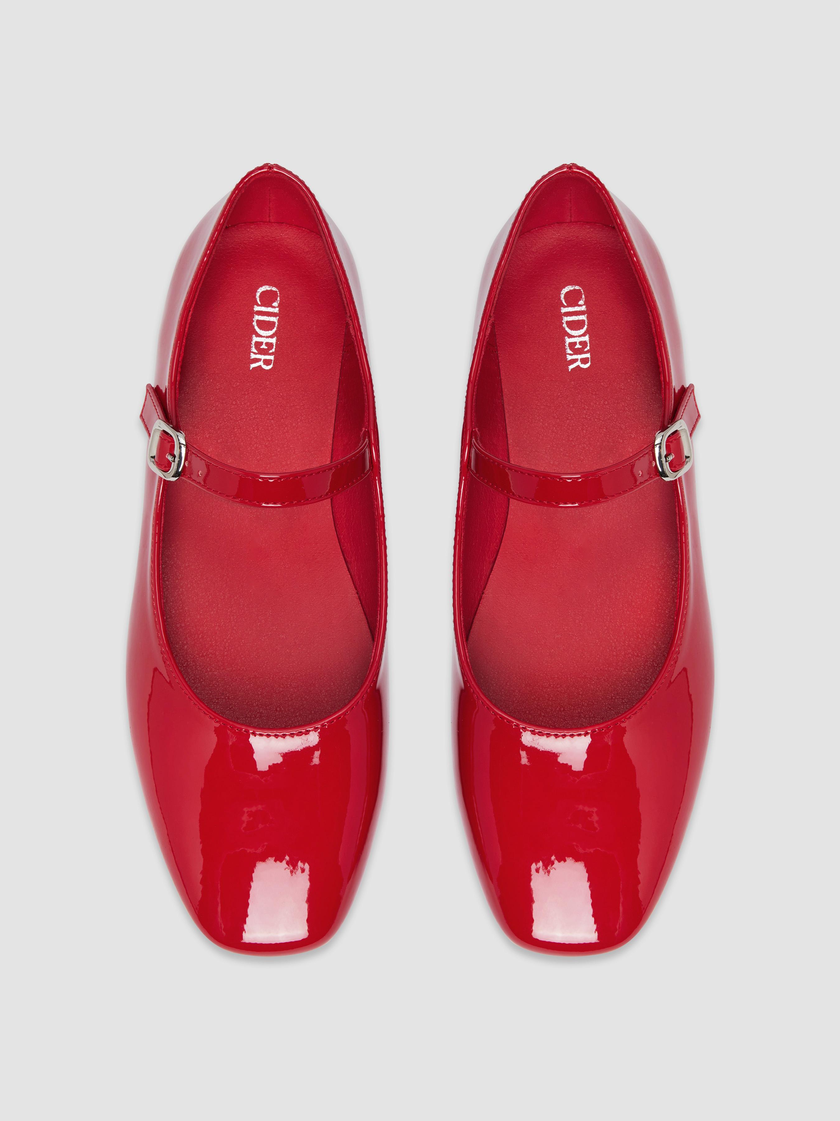 FAUX PATENT LEATHER MARY JANE FLATS by CIDER