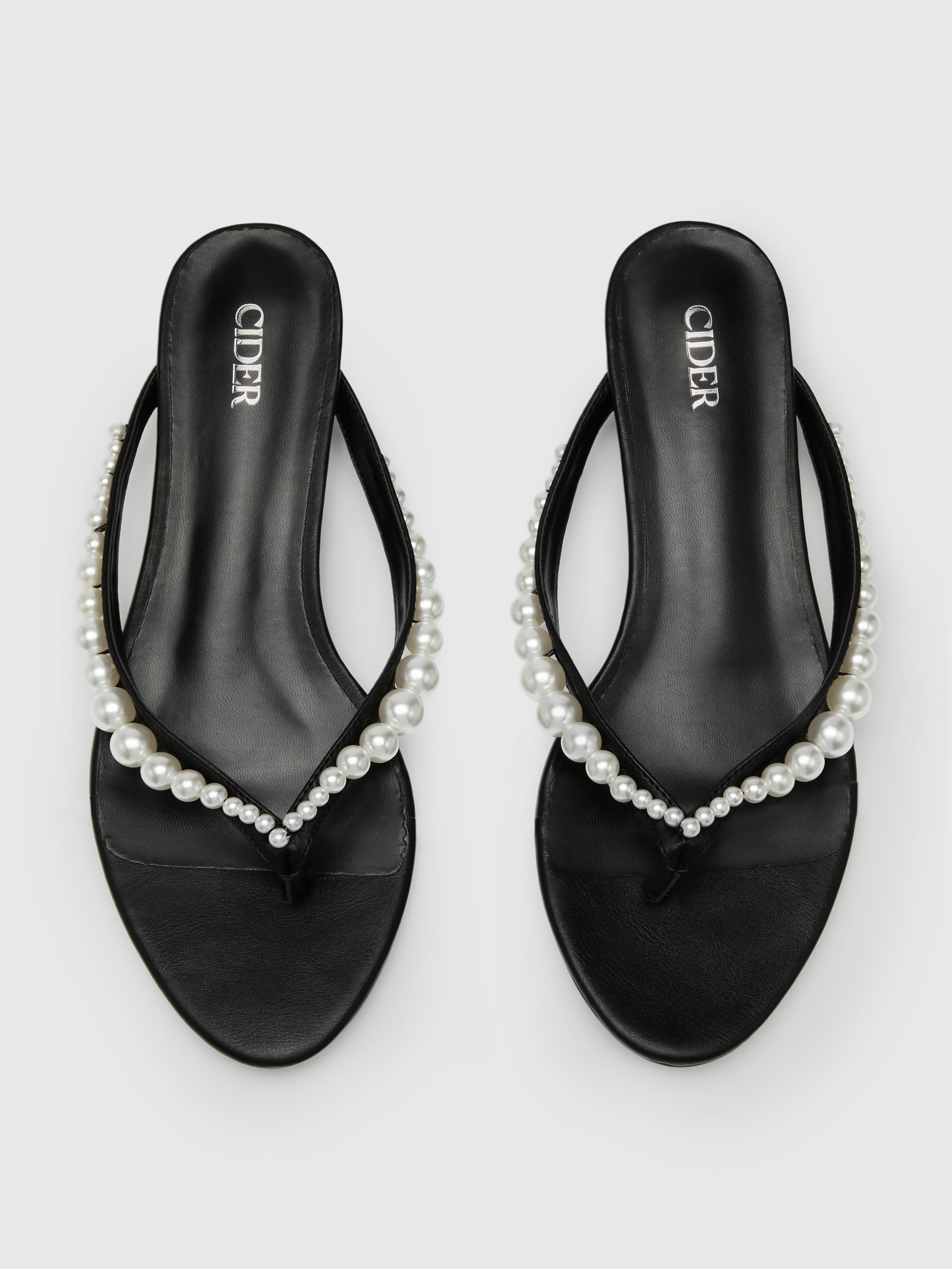 FAUX PEARL FLIP-FLOP SLIPPERS by CIDER