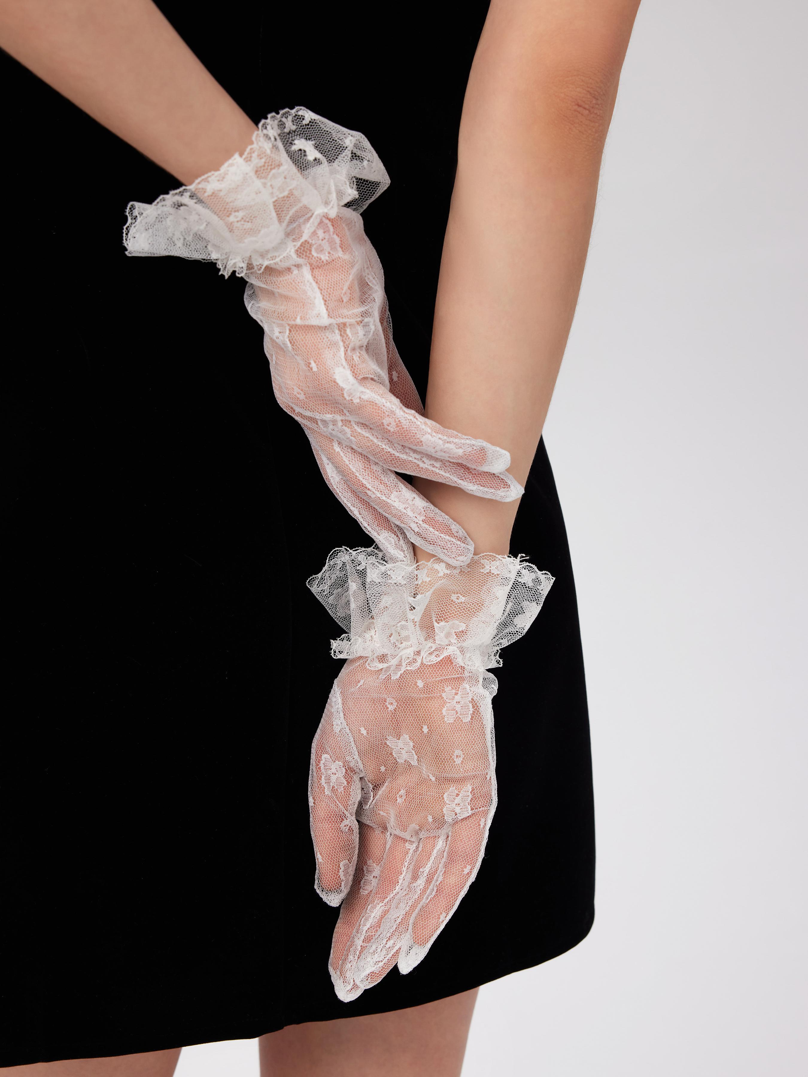 FLORAL LACE GLOVES by CIDER