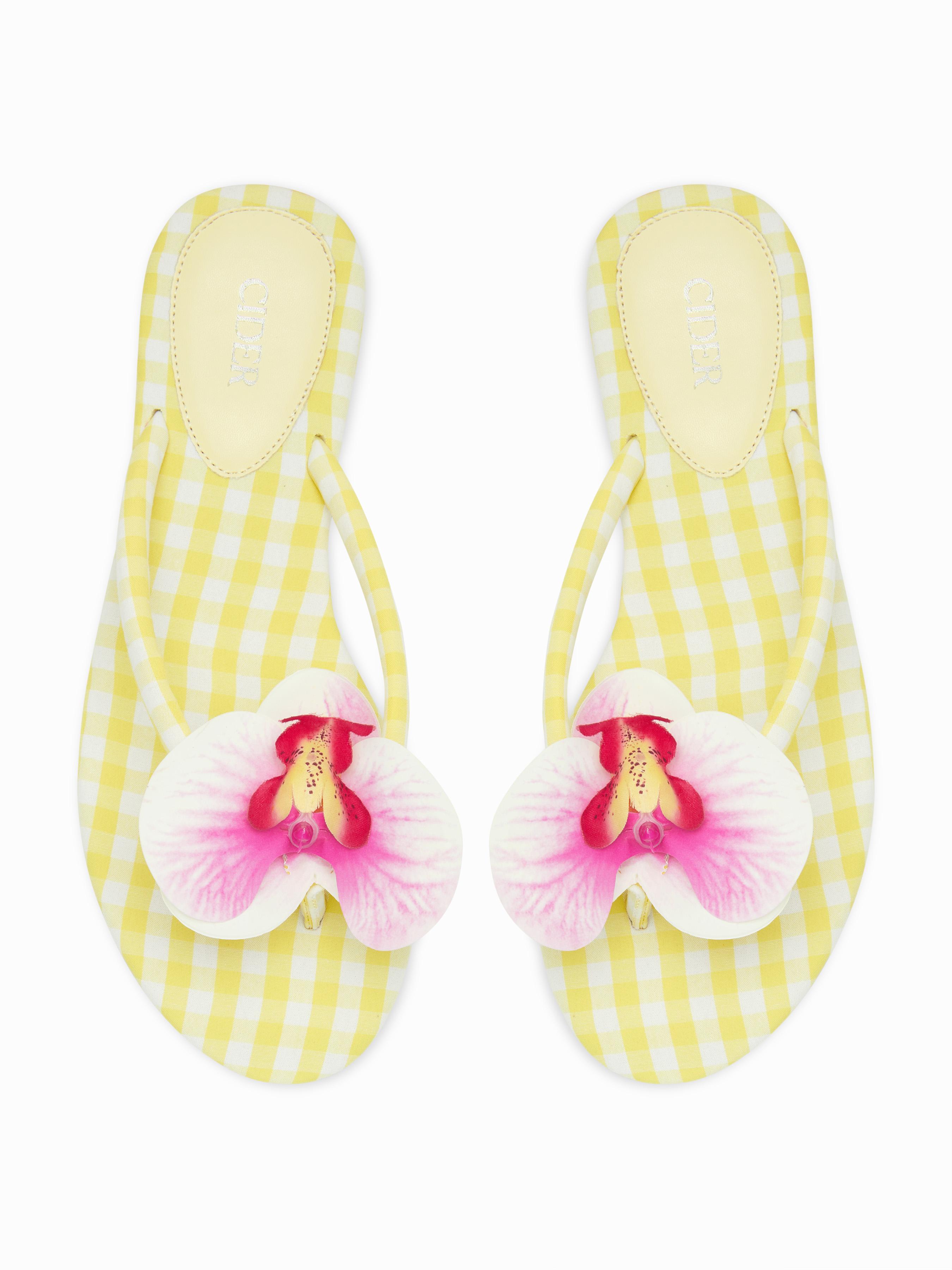 FLOWER & GINGHAM FLIP-FLOP SLIPPERS by CIDER