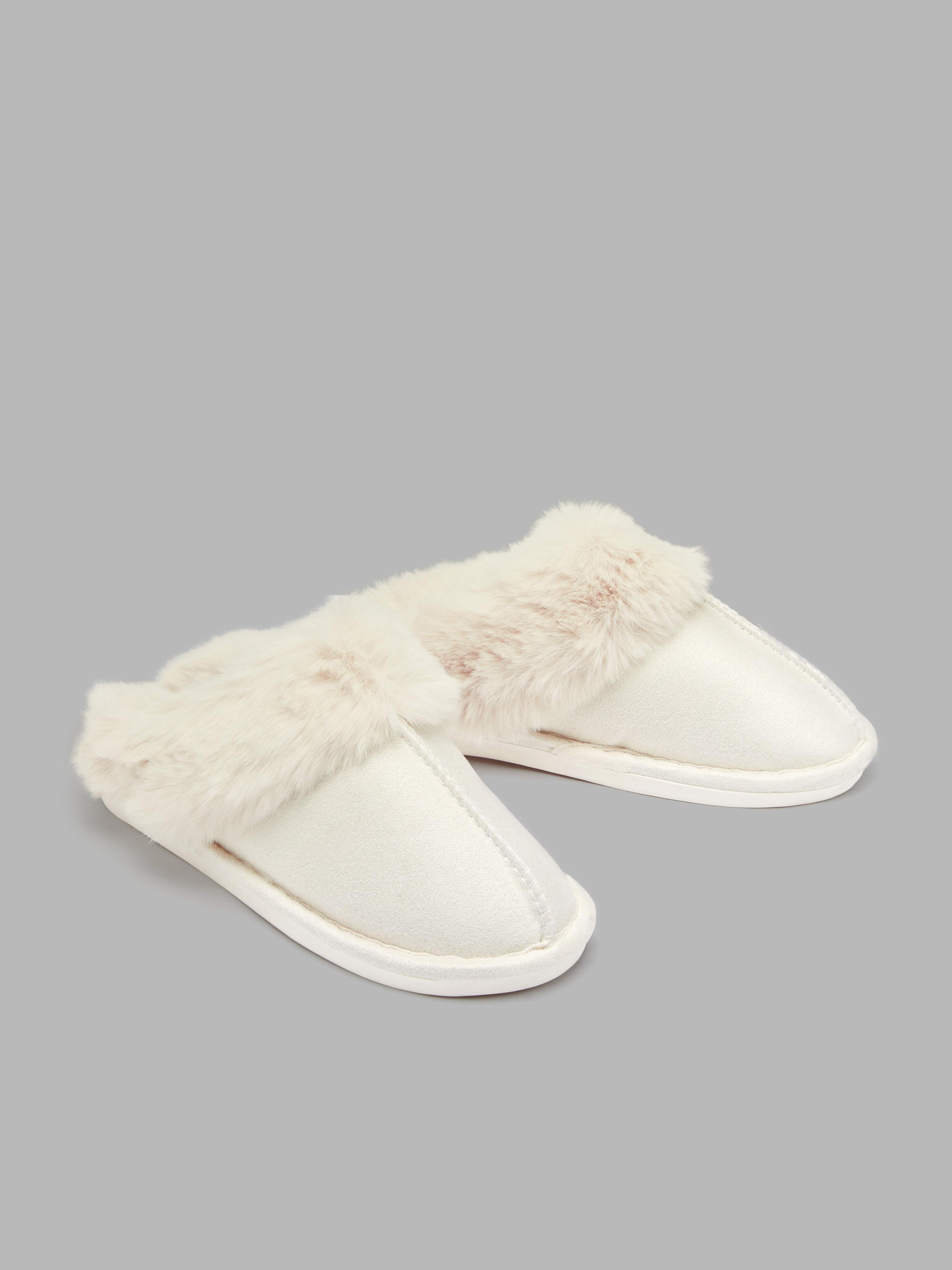 FUR-EFFECT TRIM SLIPPERS by CIDER