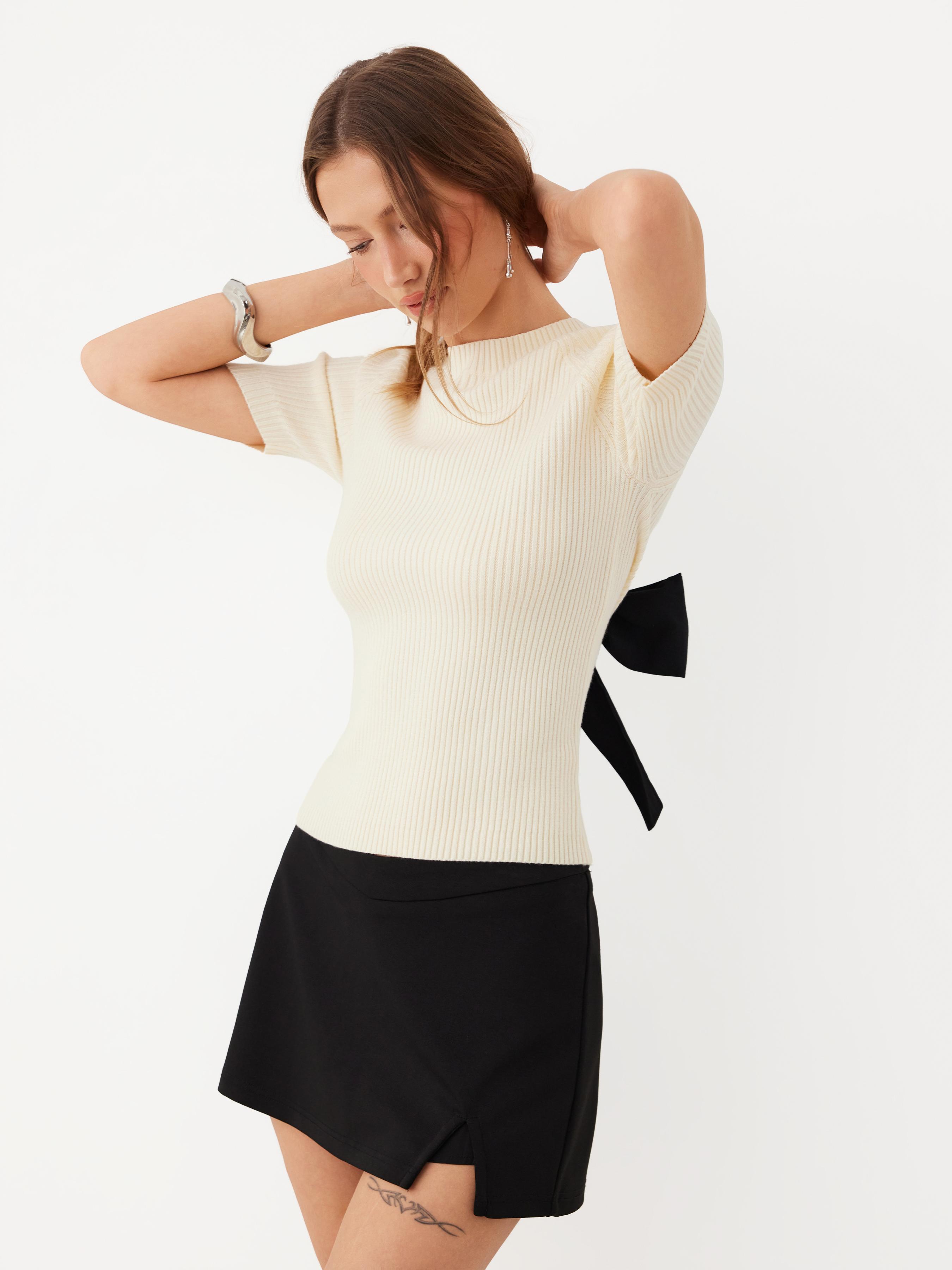 Knit Round Neck Bowknot Backless Top by CIDER