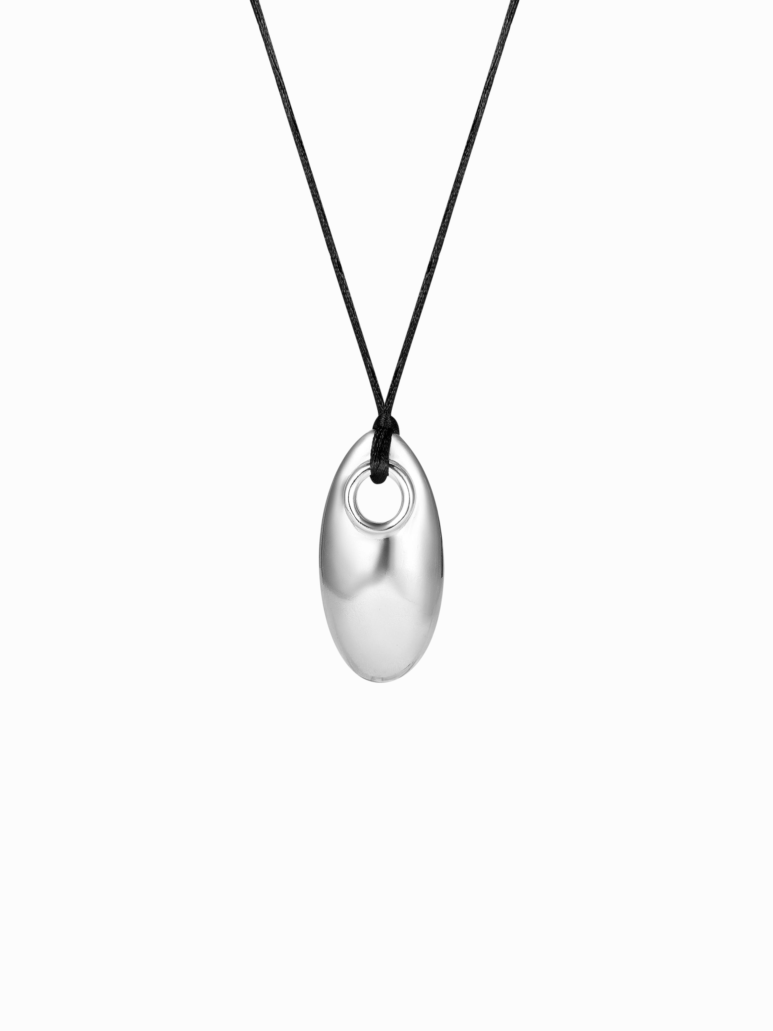 OVAL PENDANT NECKLACE by CIDER