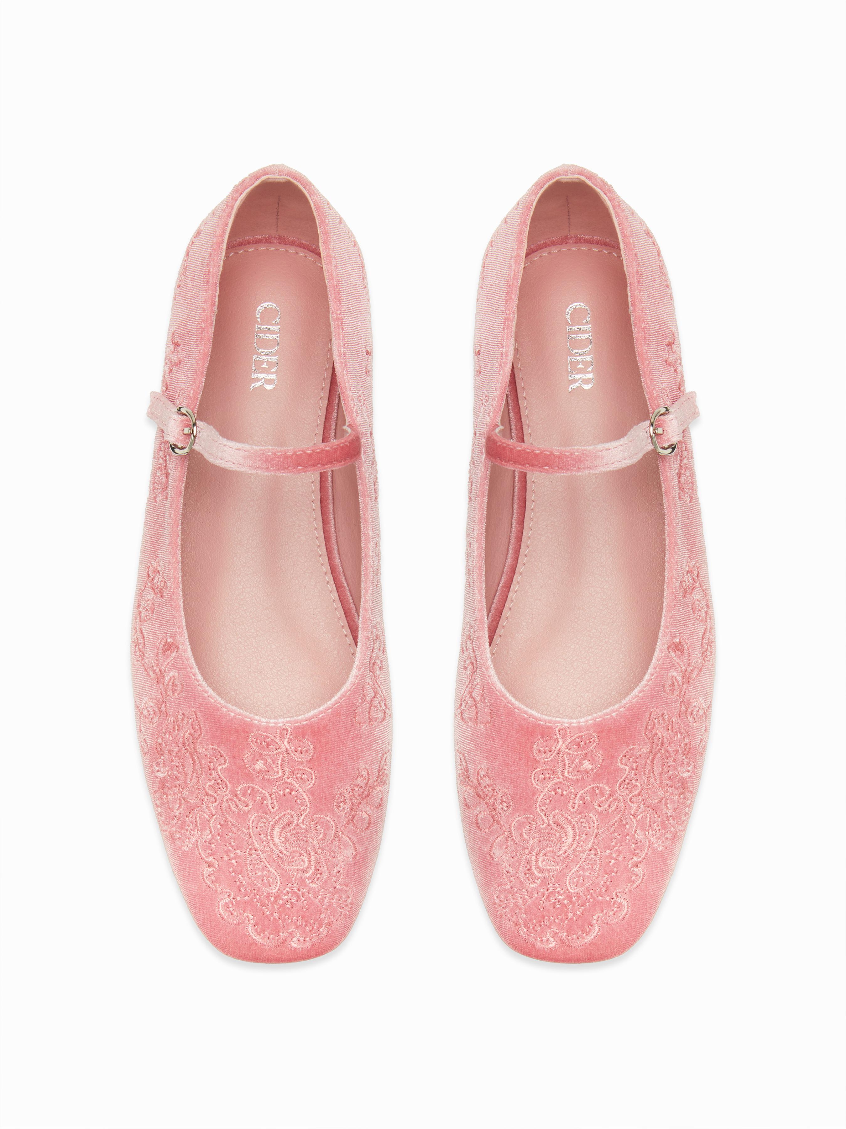 ROUND TOE EMBROIDERED  MARY JANE SHOES by CIDER