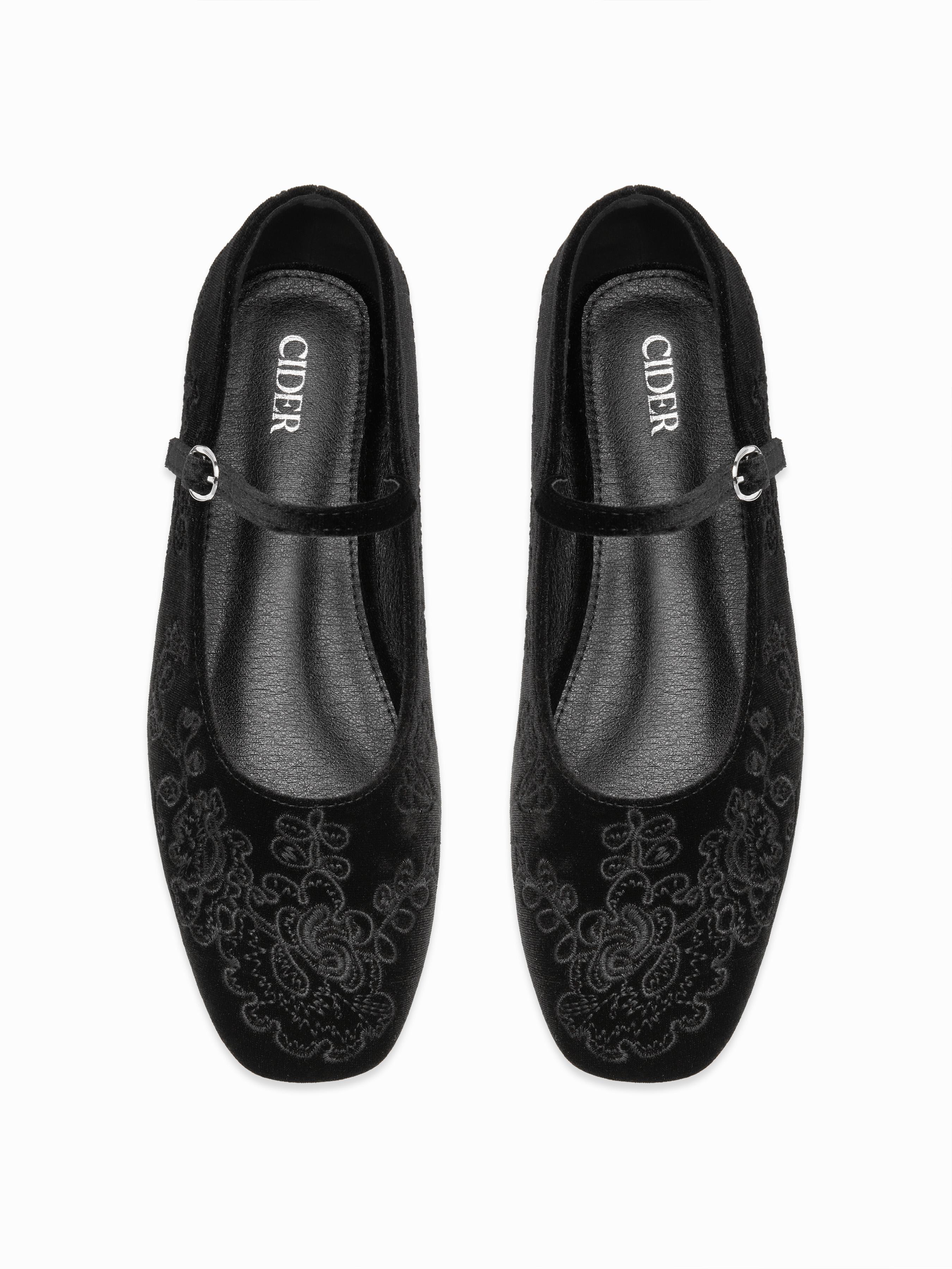 ROUND TOE EMBROIDERED  MARY JANE SHOES by CIDER