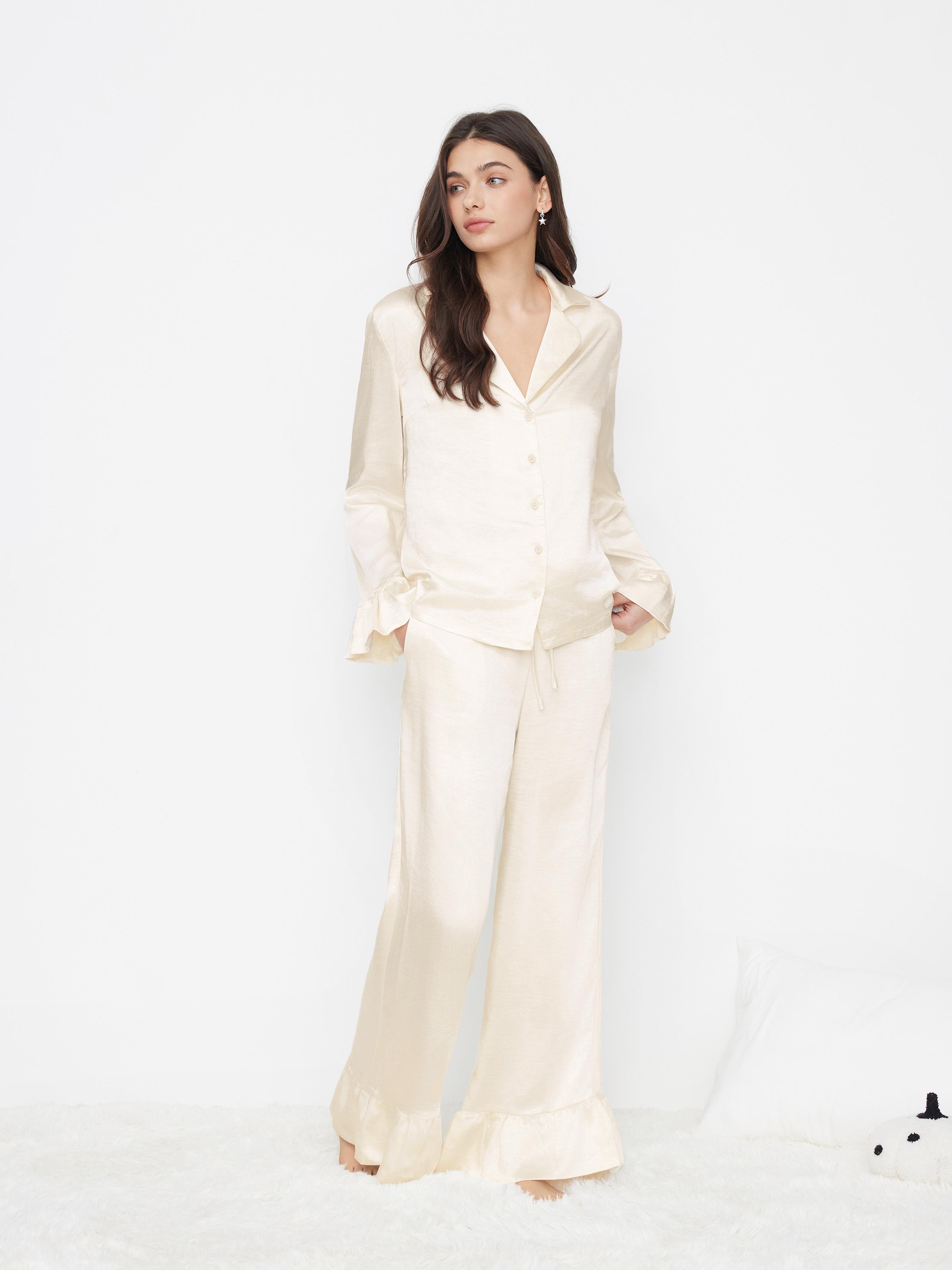 Satin-Halsband Oversize Oberteil & Mittelhohe Weite Beinkleider mit Zugbinder Lounge-Set by CIDER