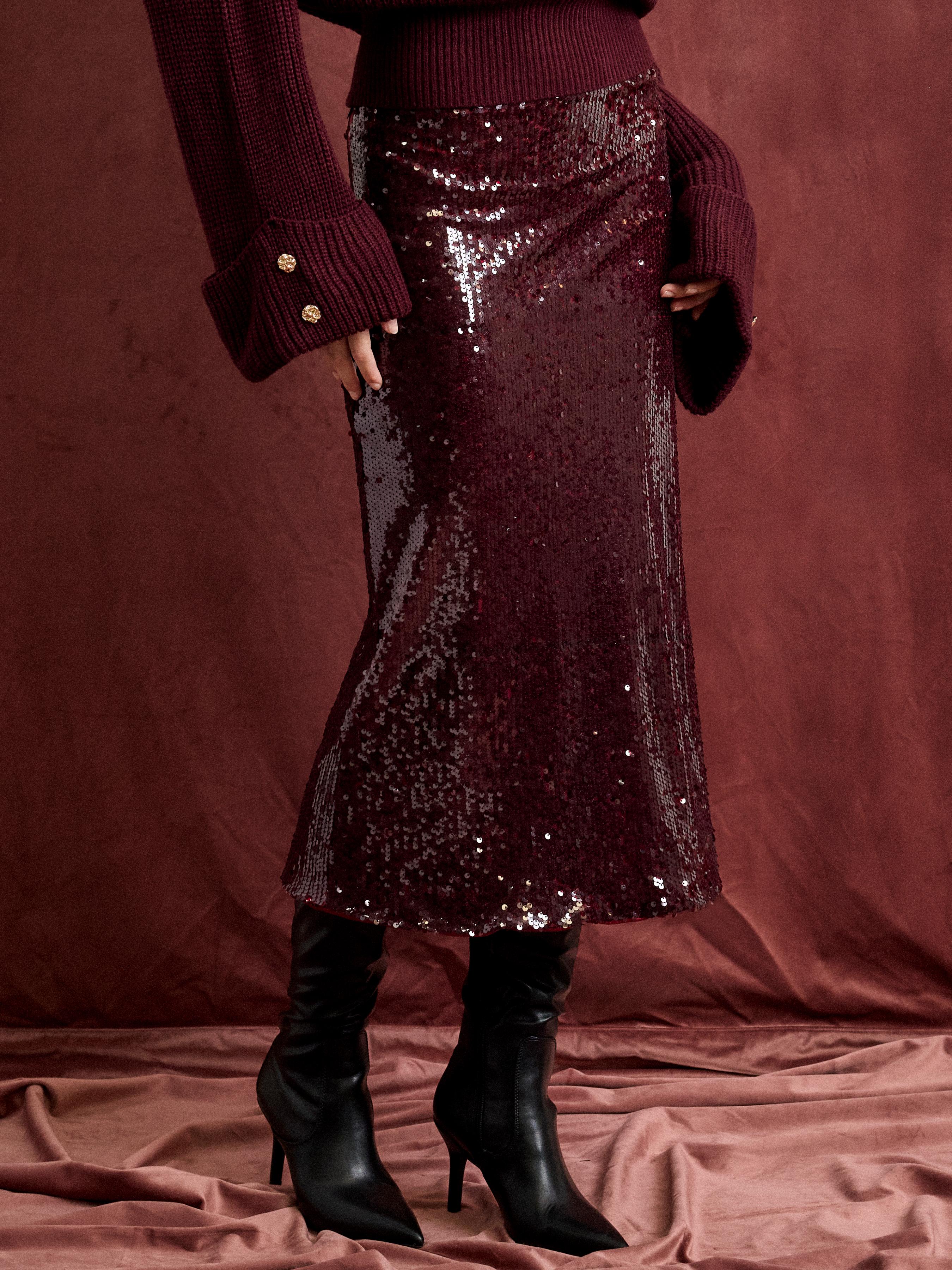 Sequins Mid Rise Mermaid Maxi Skirt by CIDER
