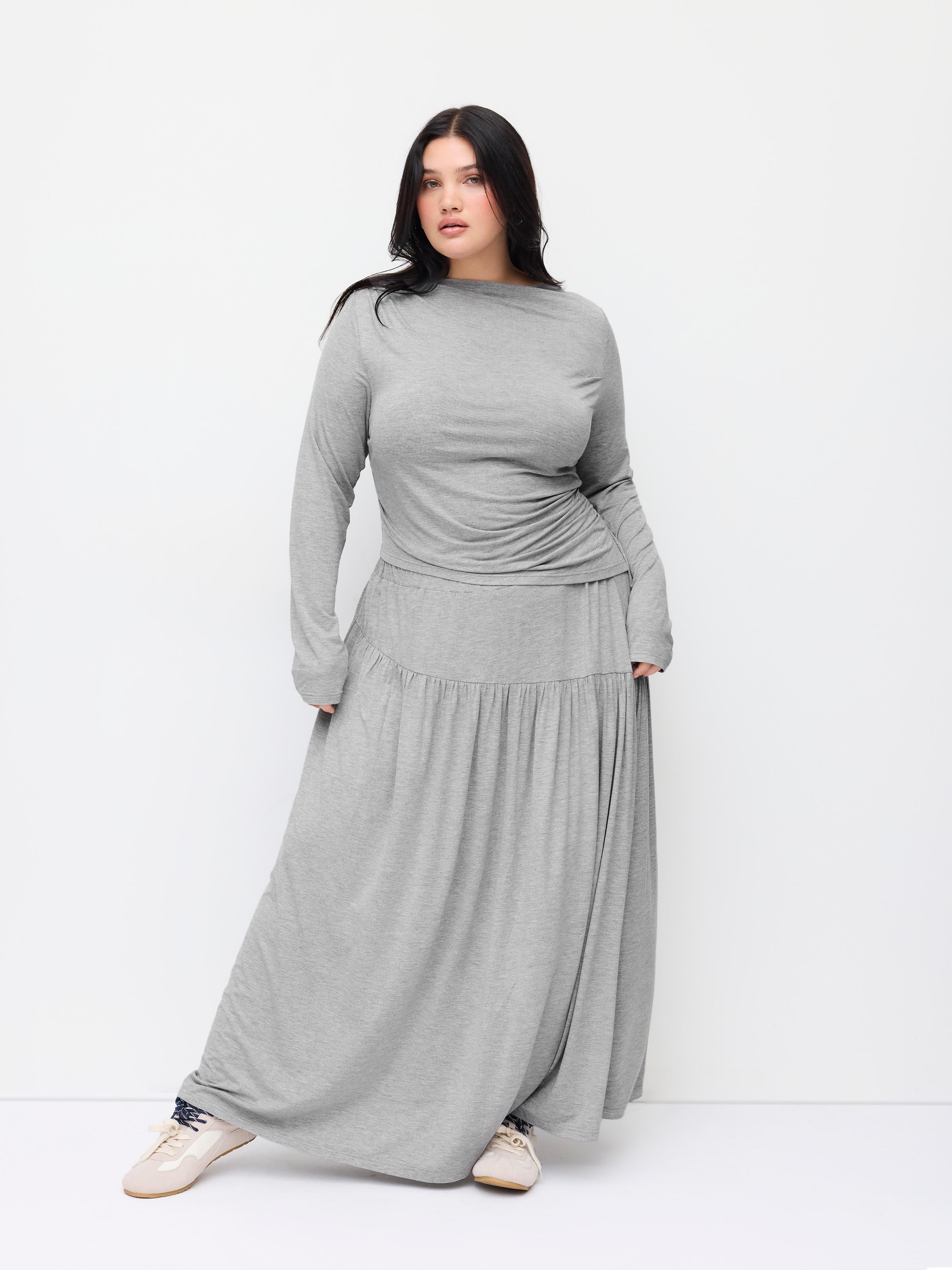 Set aus Top mit Bootshals, Rüschen und asymmetrischem Saum sowie Maxi-Skirt mit elastischem Bund Kurve & Plus by CIDER