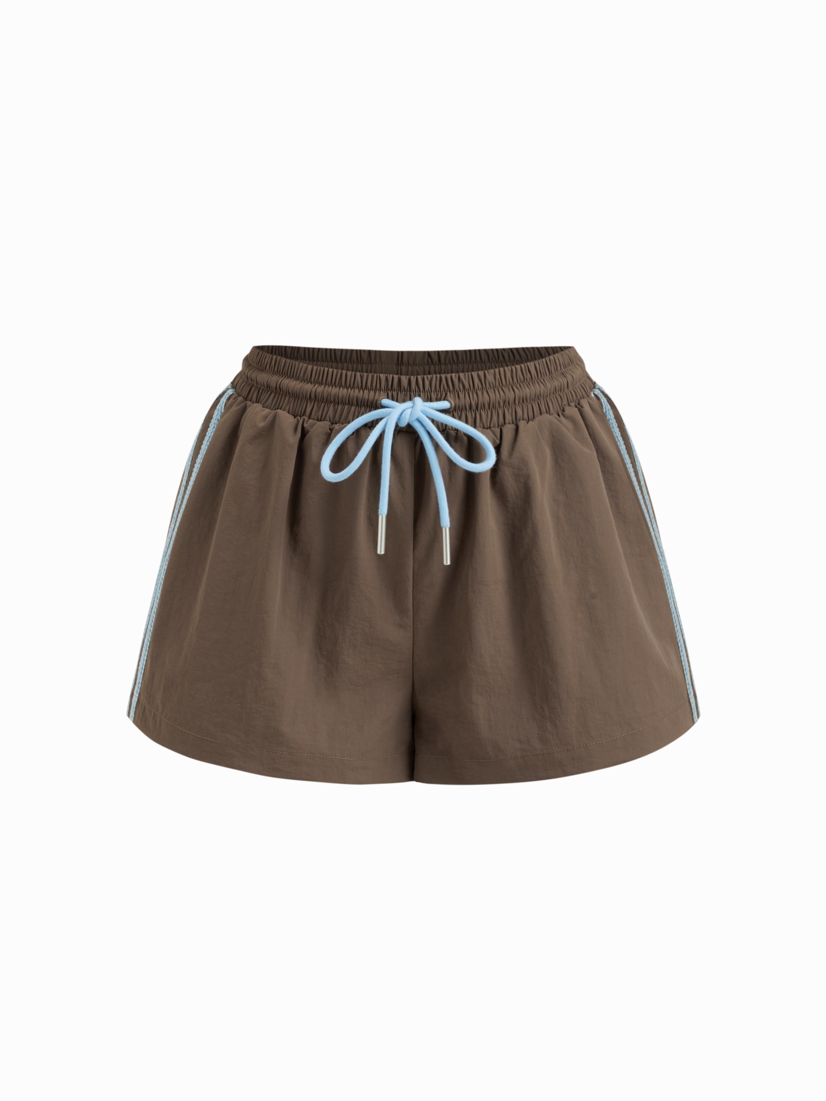 Shorts micro avec bande latérale et cordon de serrage, taille moyenne by CIDER Shorts micro avec bande latérale et cordon de serrage, taille moyenne by CIDER