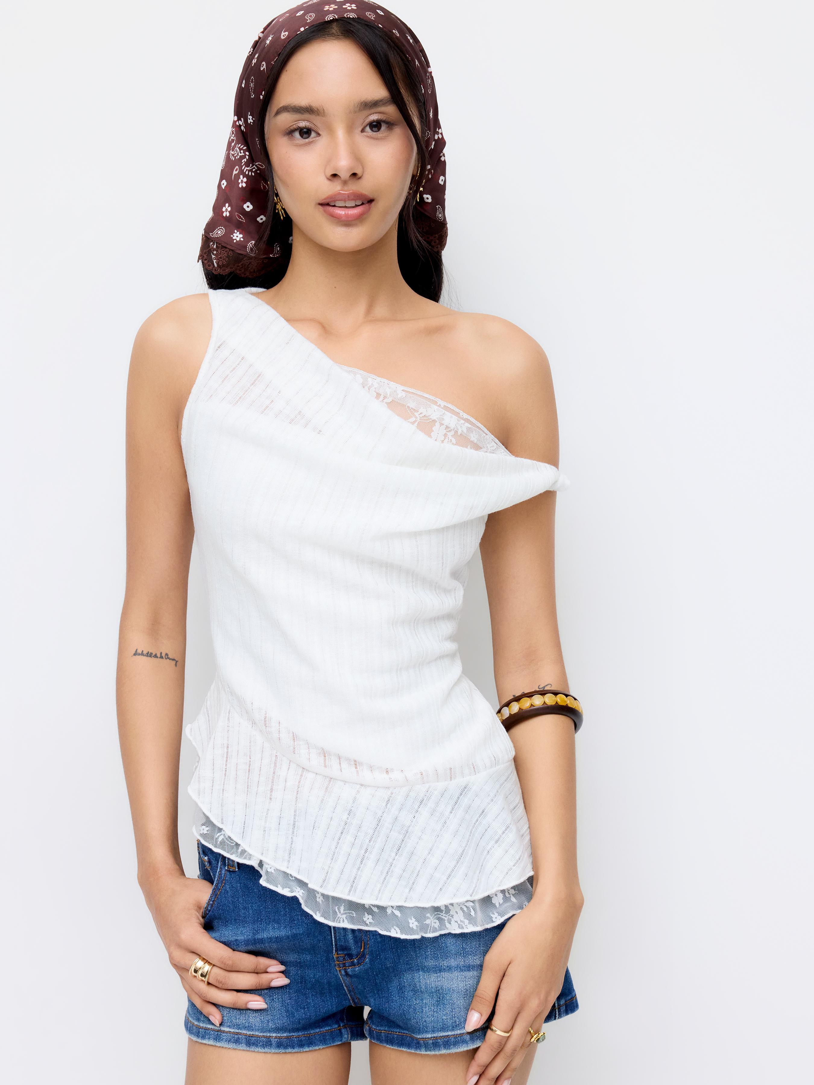 Textured Asymmetrical Ruffled Lace Trim Tank Top by CIDER