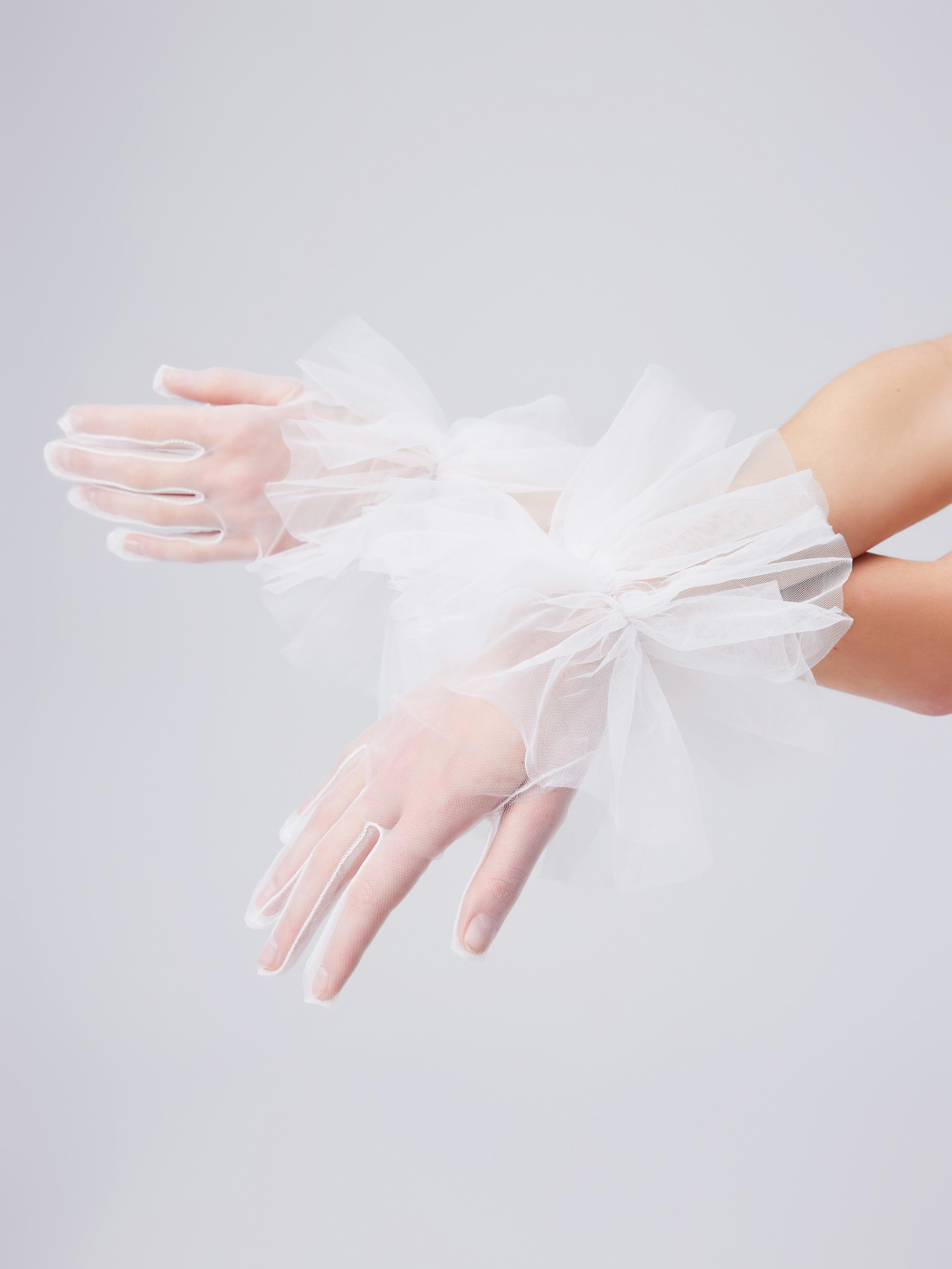 Tulle Gloves by CIDER