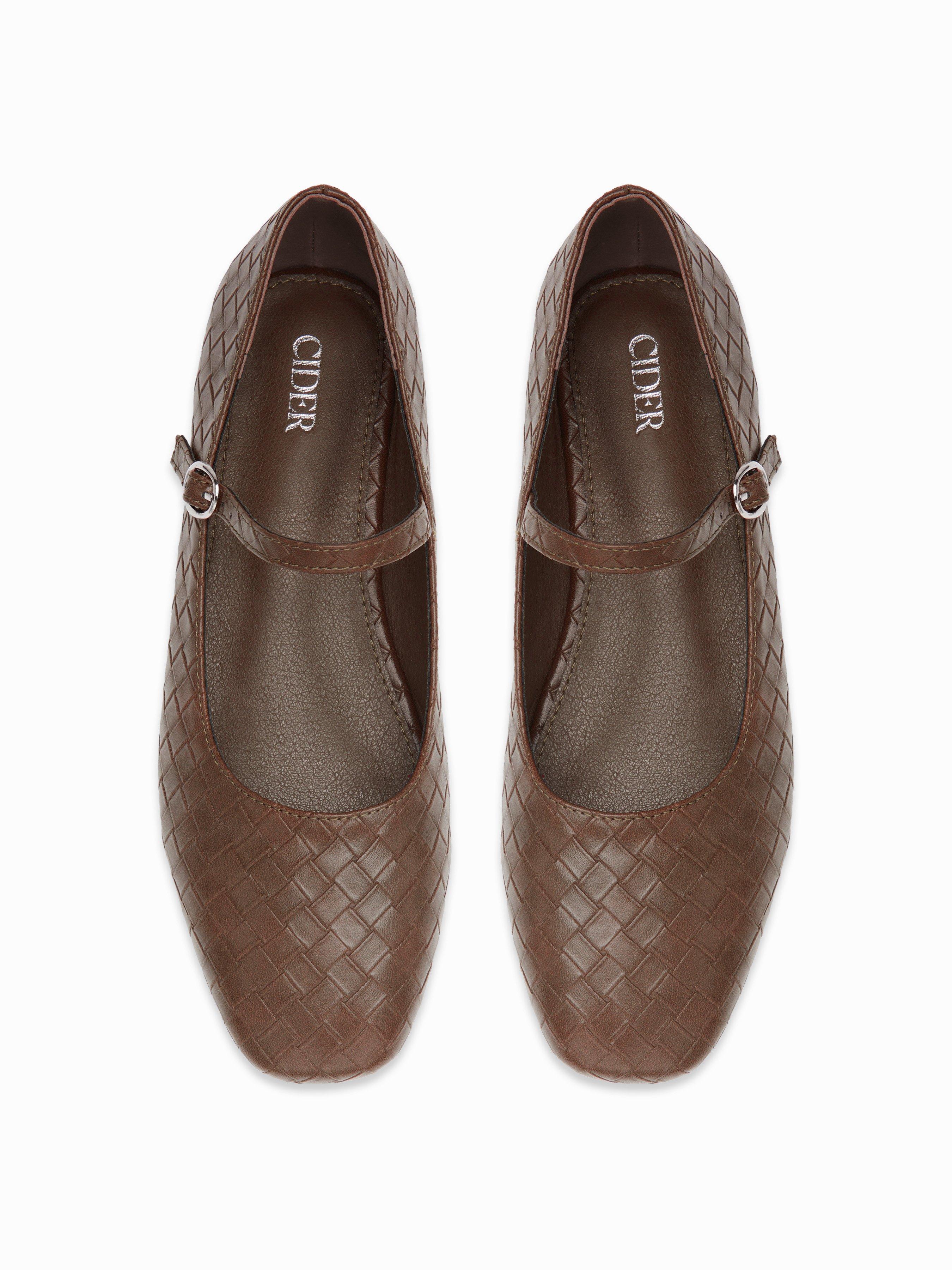 WOVEN ADJUSTABLE STRAP FLATS by CIDER