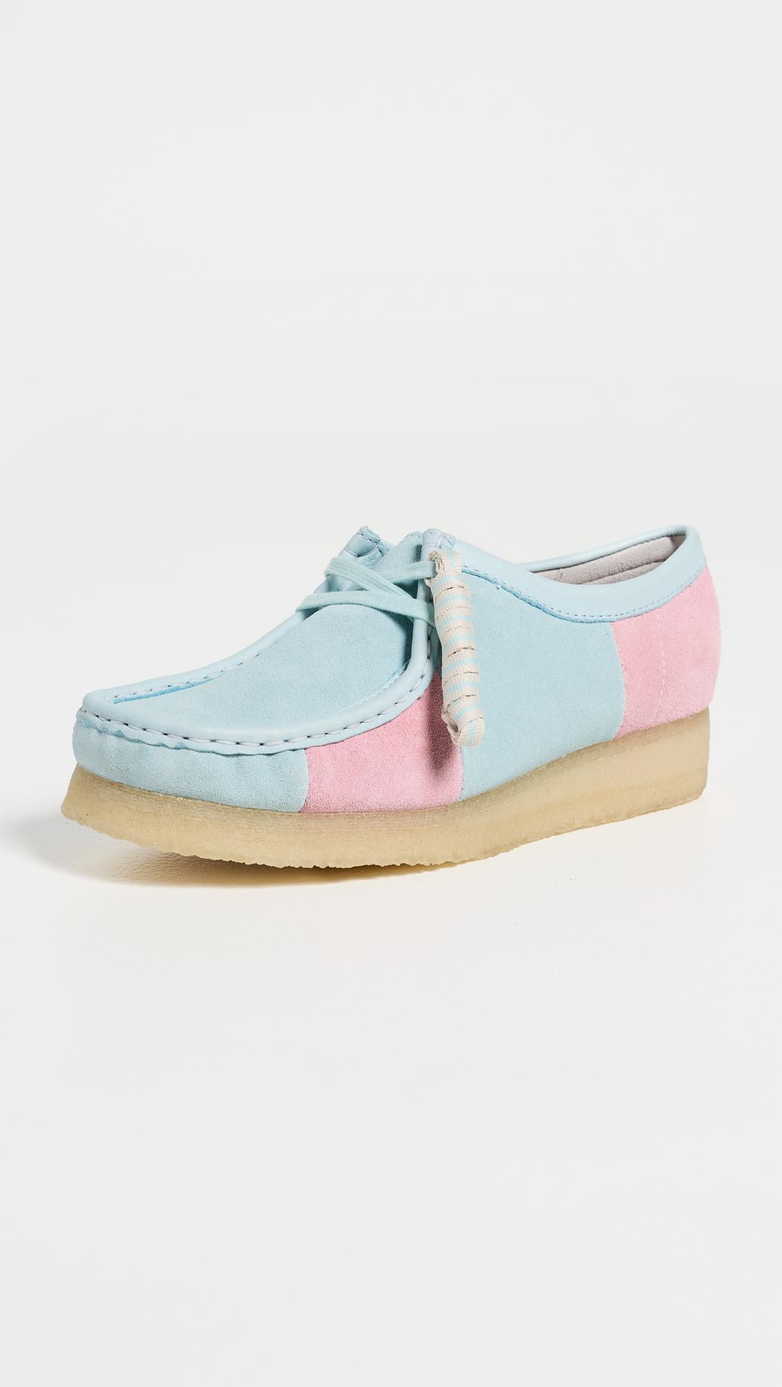 Wallabee Flats by CLARKS