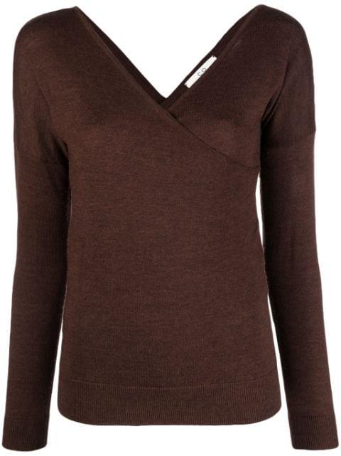 crossover-neck fine-knit jumper by CO