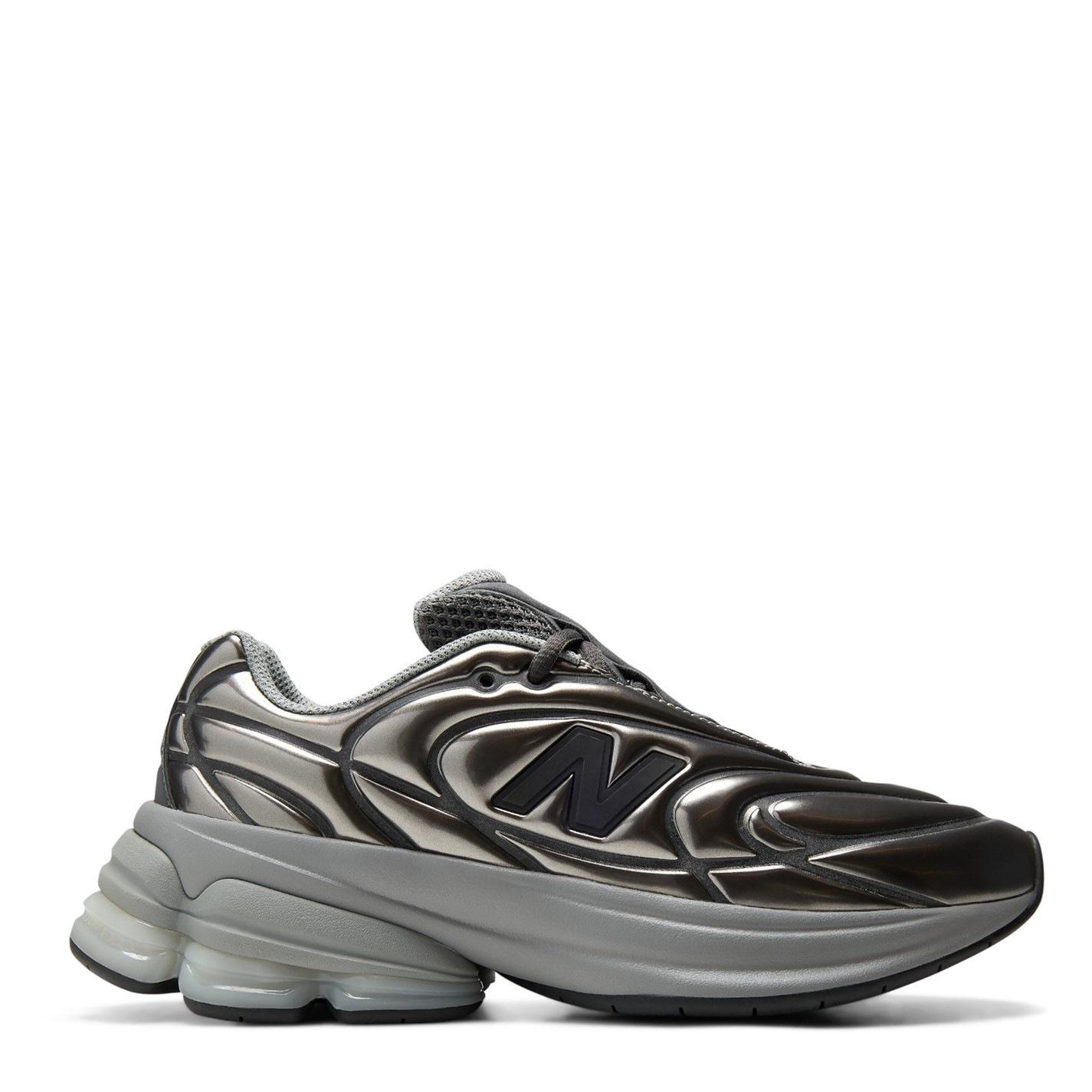NEW BALANCE Men's Exclusive Trainers by COGGLES