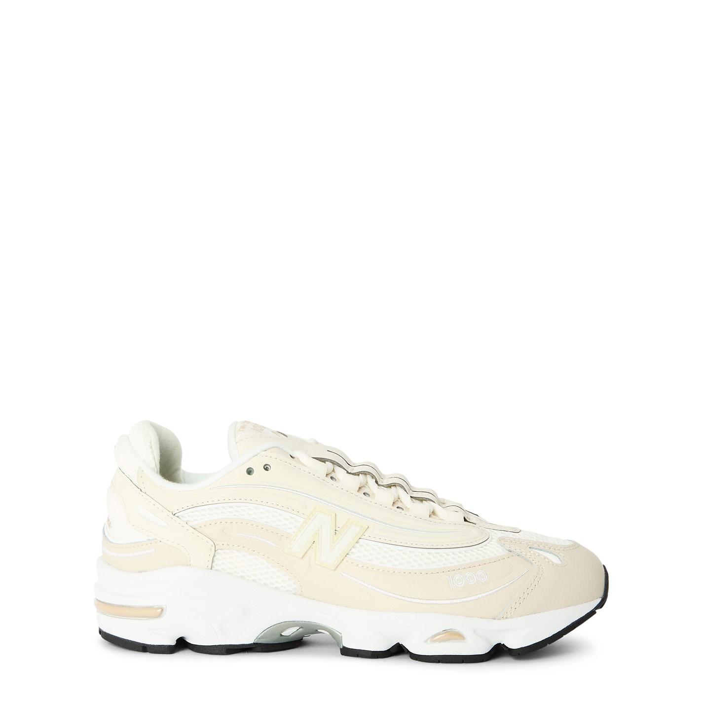 NEW BALANCE Women's Trainers by COGGLES
