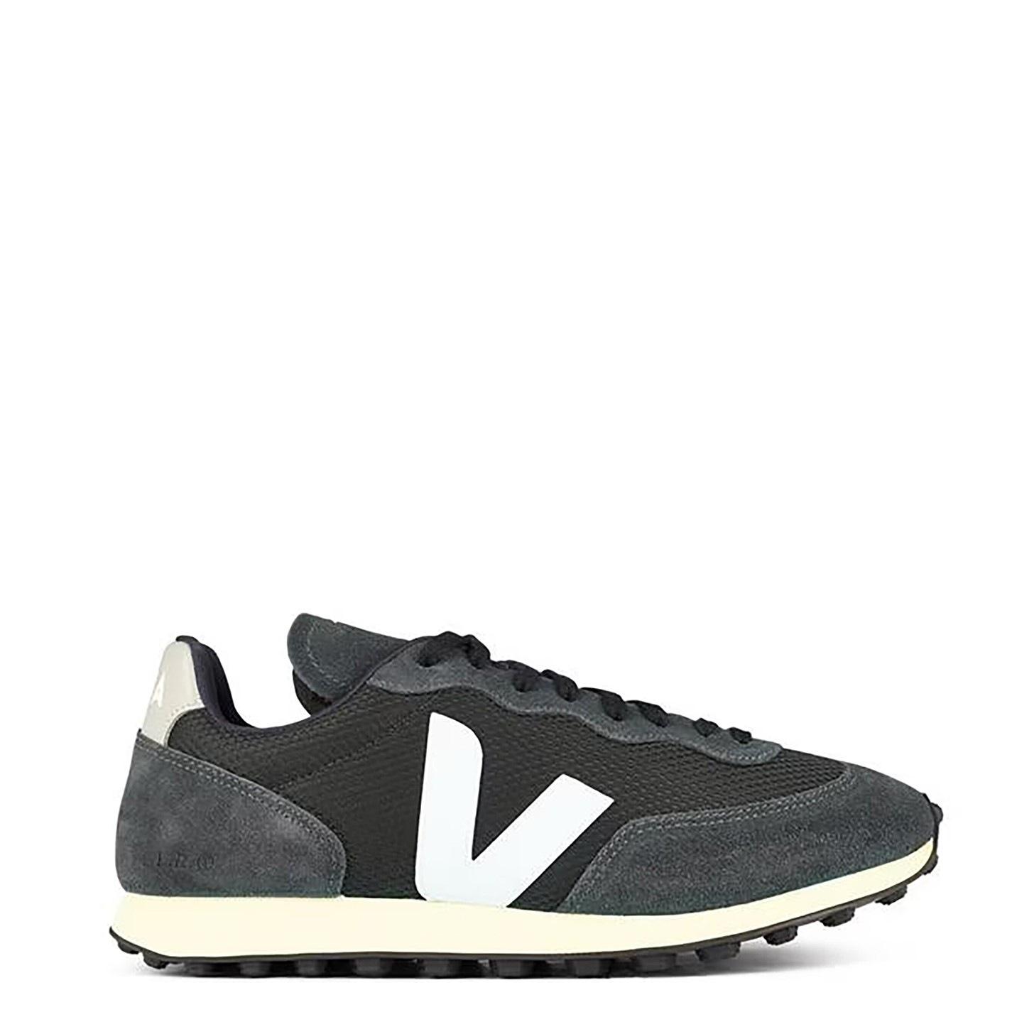 VEJA Rio Branco by COGGLES