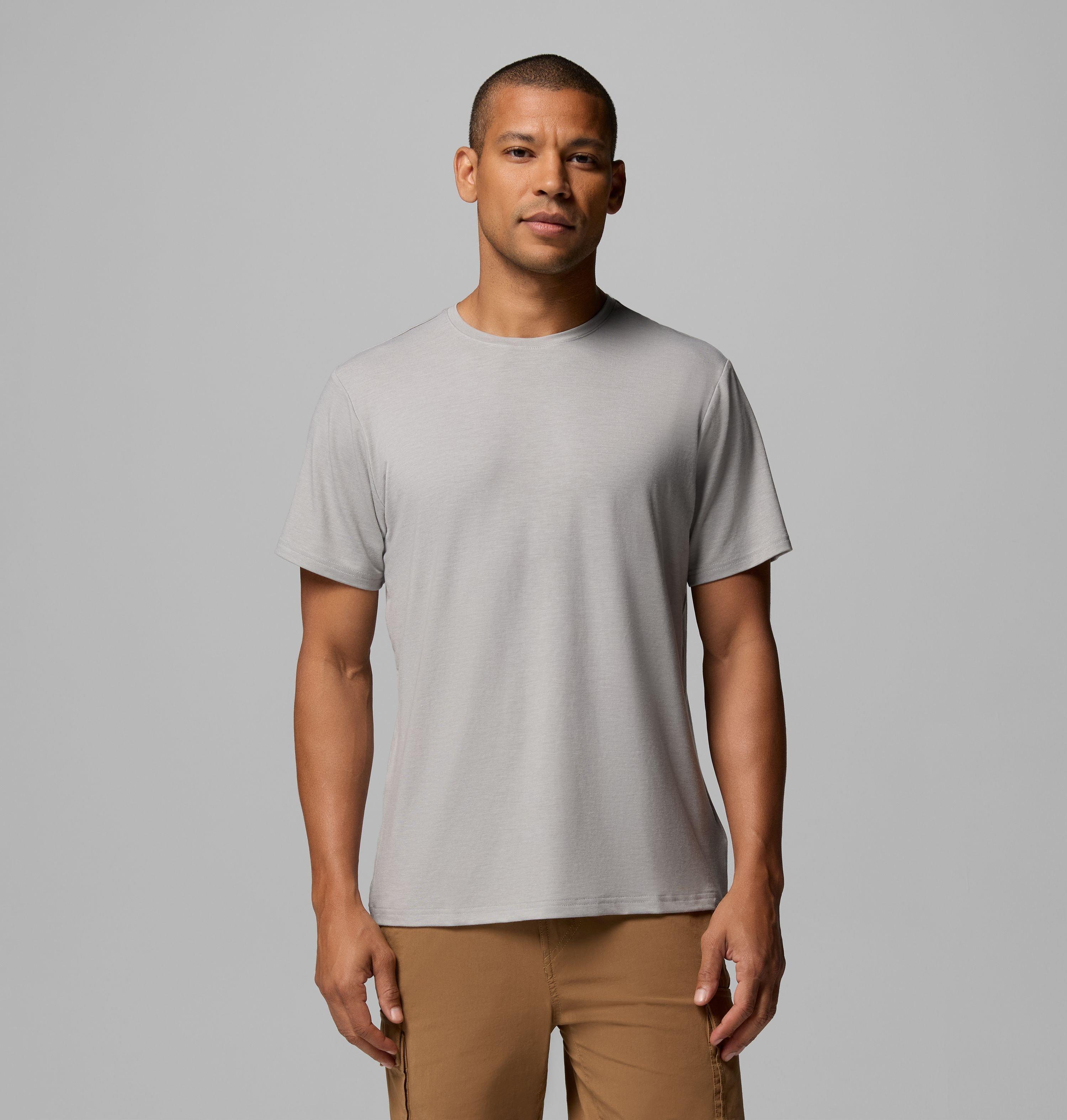 Columbia Men's CSC Soft Stretch Short Sleeve T-Shirt by COLUMBIA
