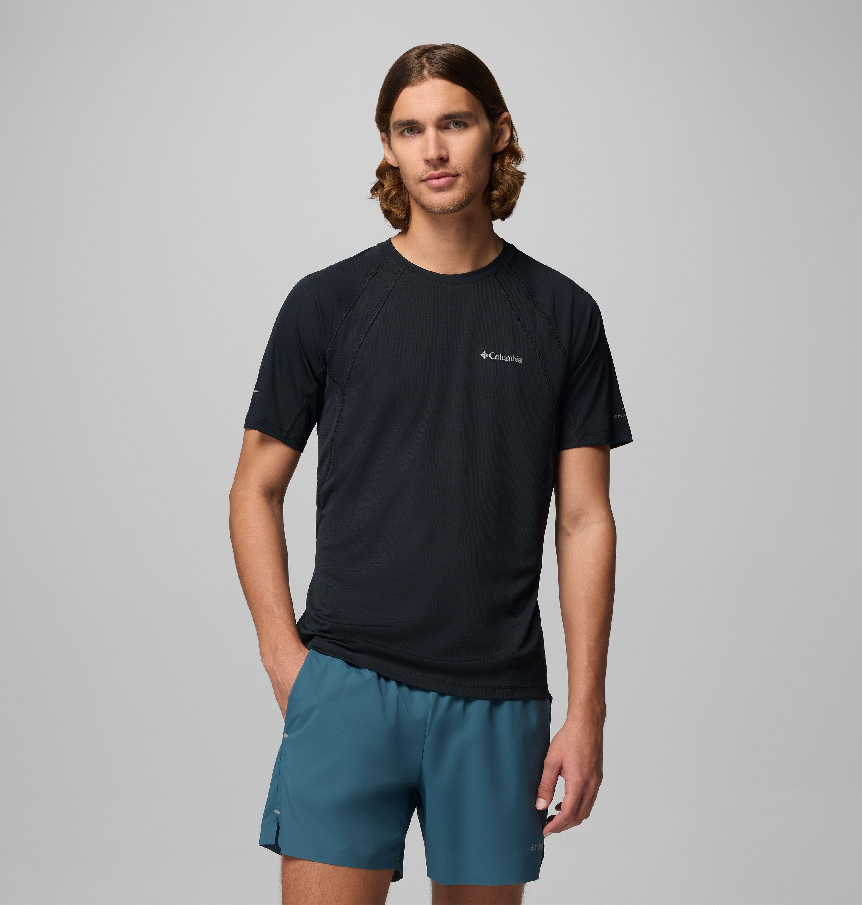 Columbia Men's Stealth Spring Short Sleeve Shirt by COLUMBIA