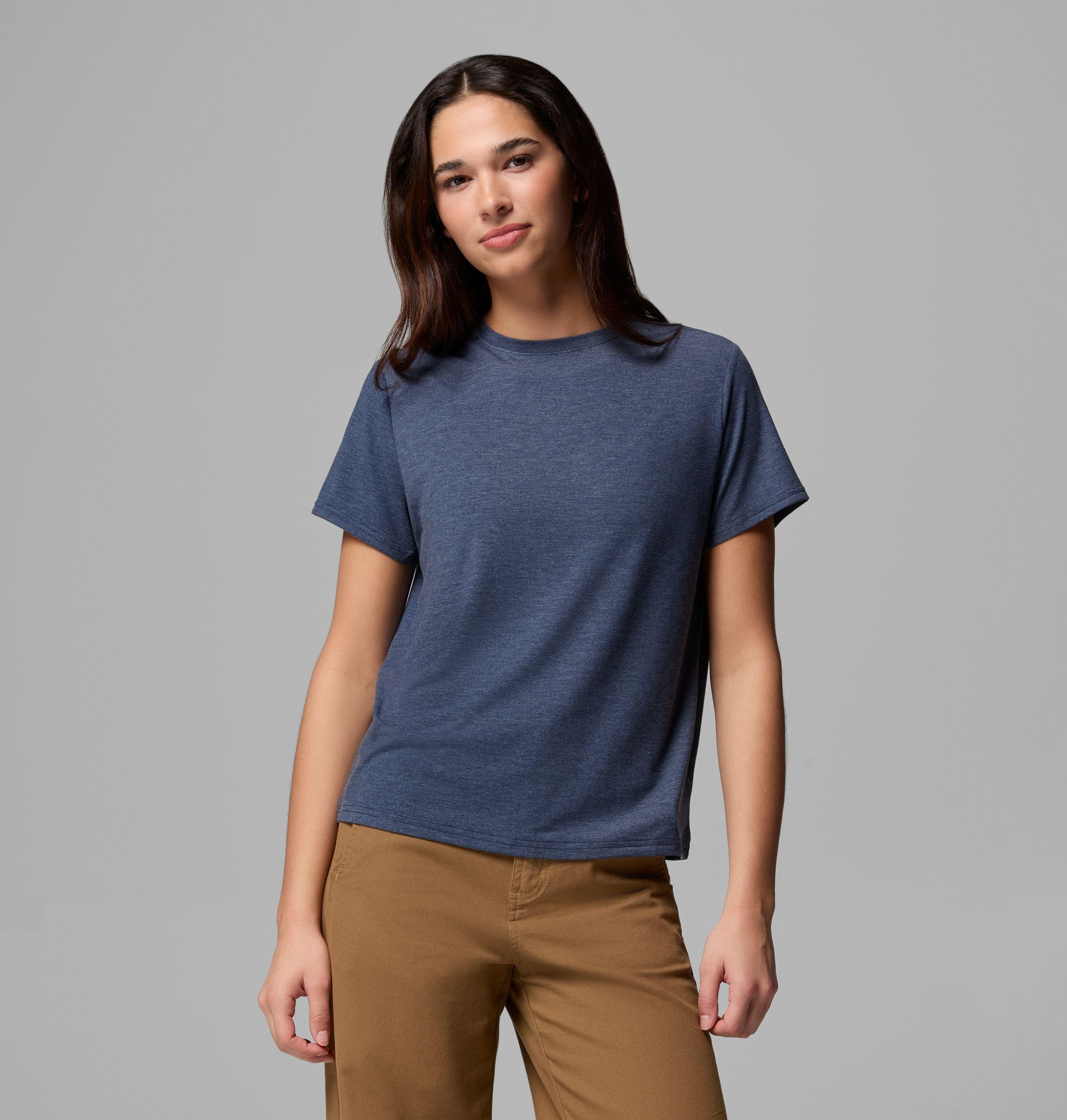 Columbia Women's CSC Soft Stretch Short Sleeve T-Shirt by COLUMBIA