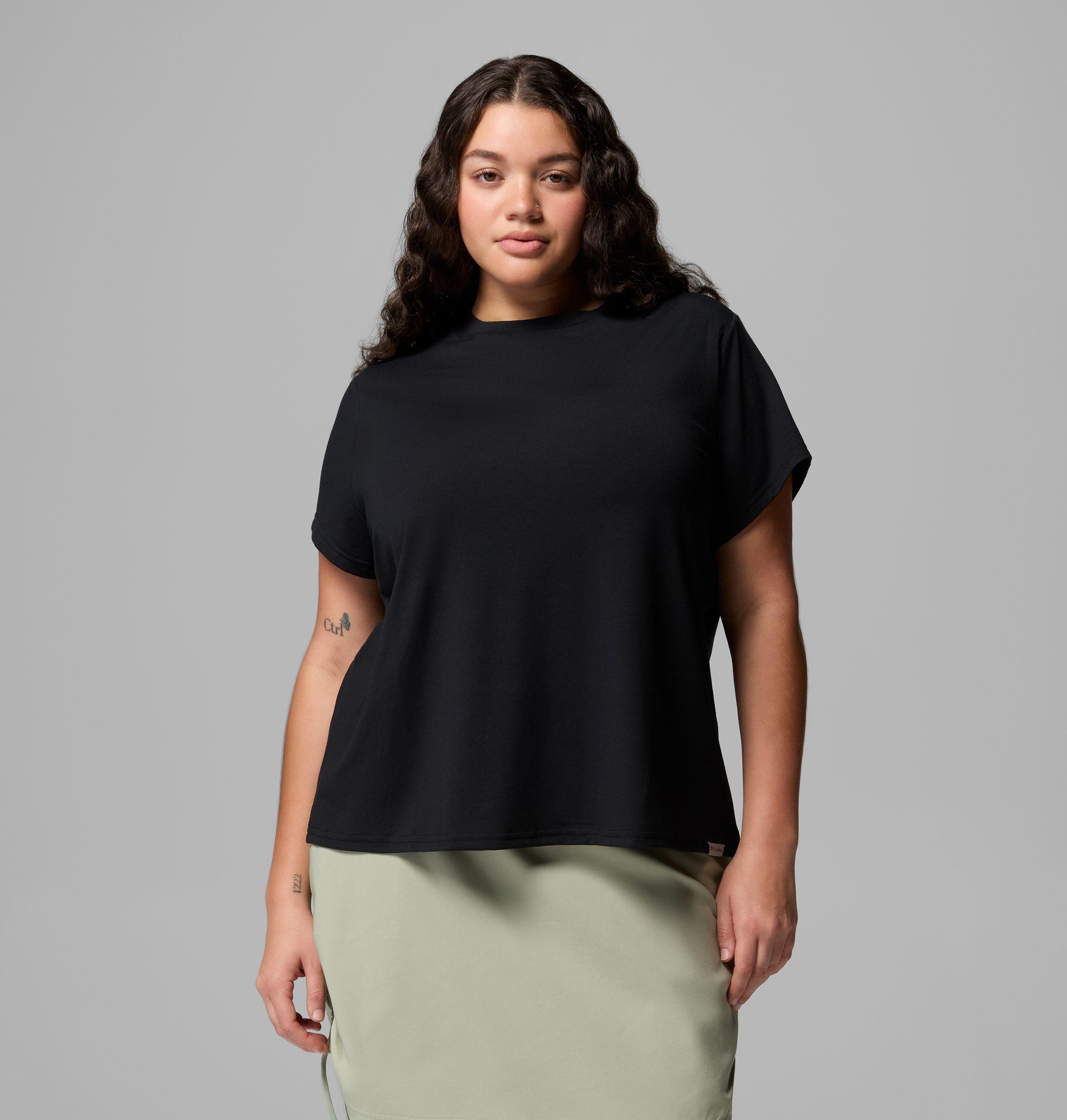 Columbia Women's CSC Soft Stretch Short Sleeve T-Shirt - Plus Size by COLUMBIA