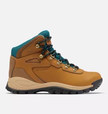 Columbia Women's Newton Ridge Plus Waterproof Hiking Boot - Wide by COLUMBIA