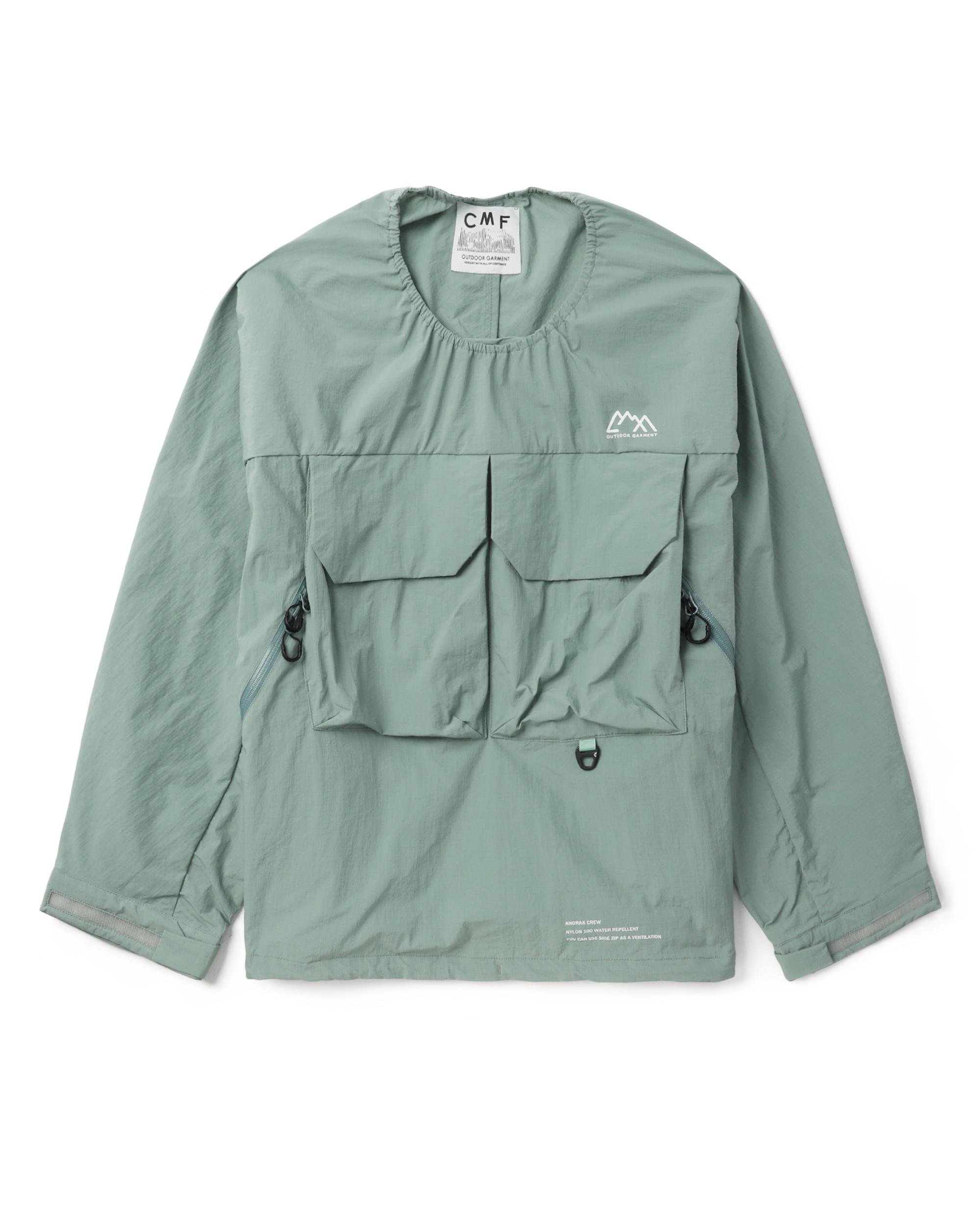 Nylon pullover anorak by COMFY OUTDOOR GARMENT