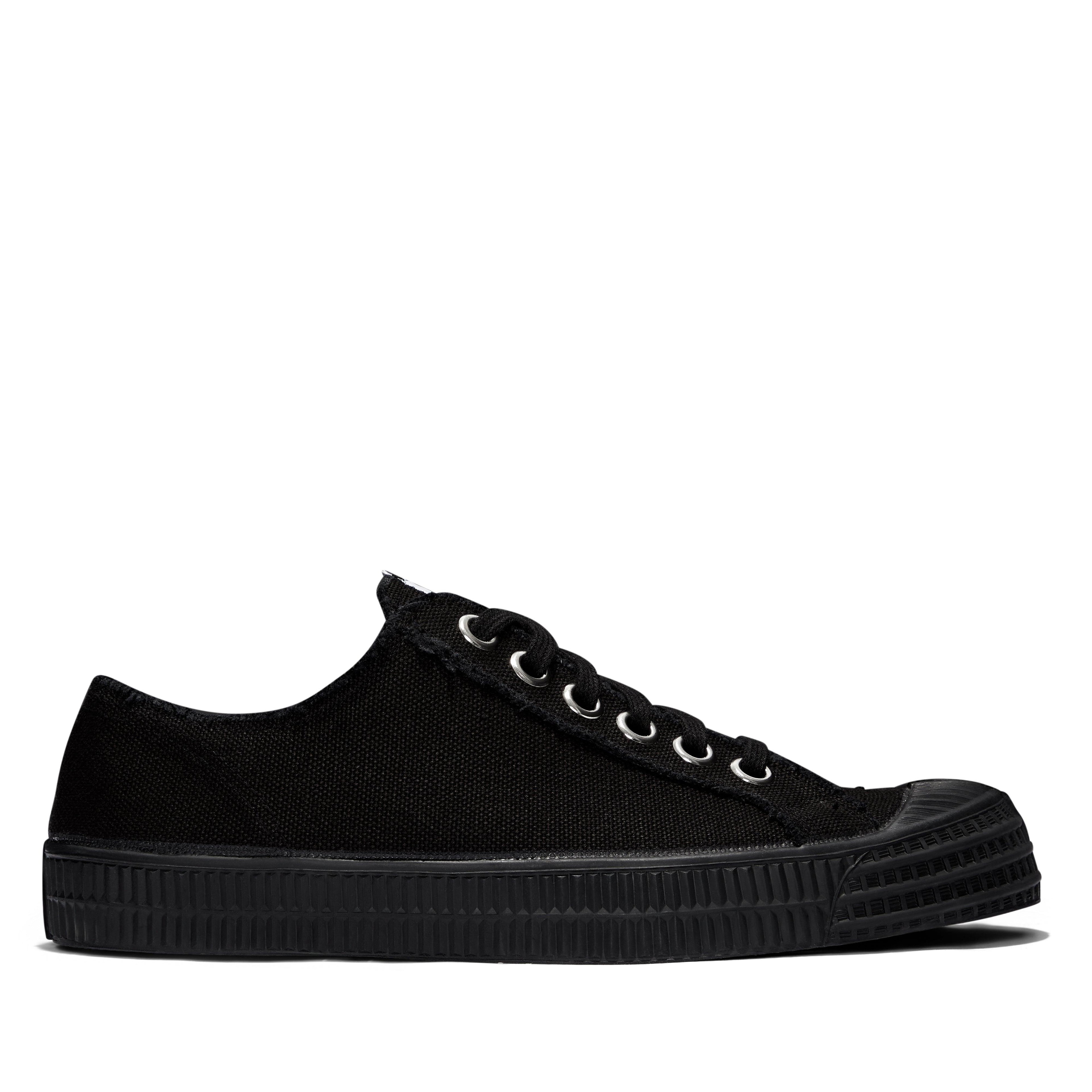 BLACK Comme des Garçons - Novesta Black Star Master - (Black) by COMME DES GARCONS