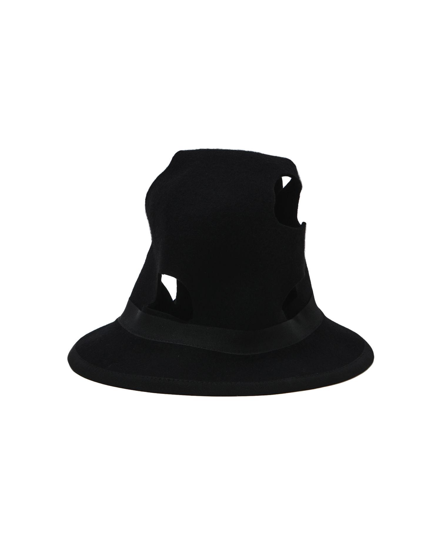 Hole hat by COMME DES GARCONS