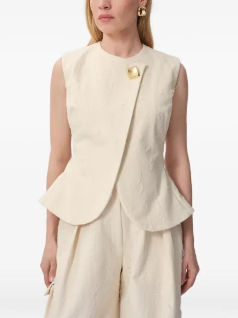 Stone sleeveless vest by CONCEPTO