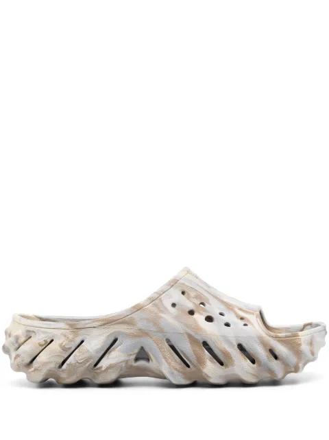 marble-effect perforated-design crocs by CROCS