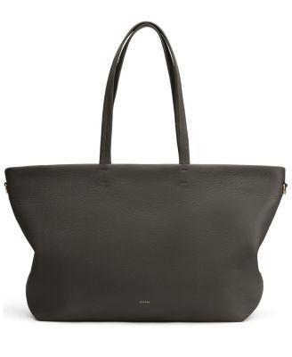 Classic Easy Zipper Tote by CUYANA
