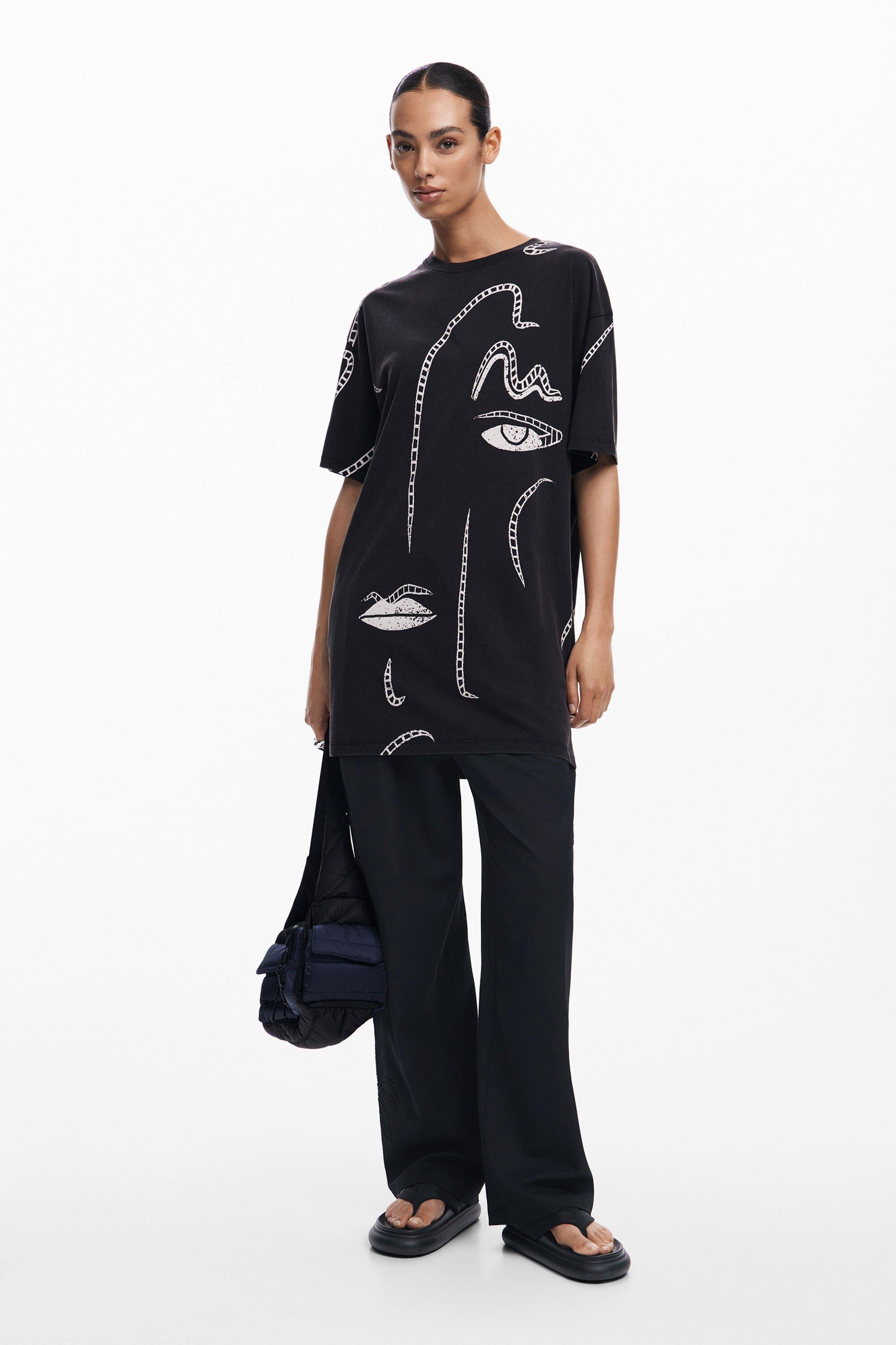 Illustrated dress by DESIGUAL
