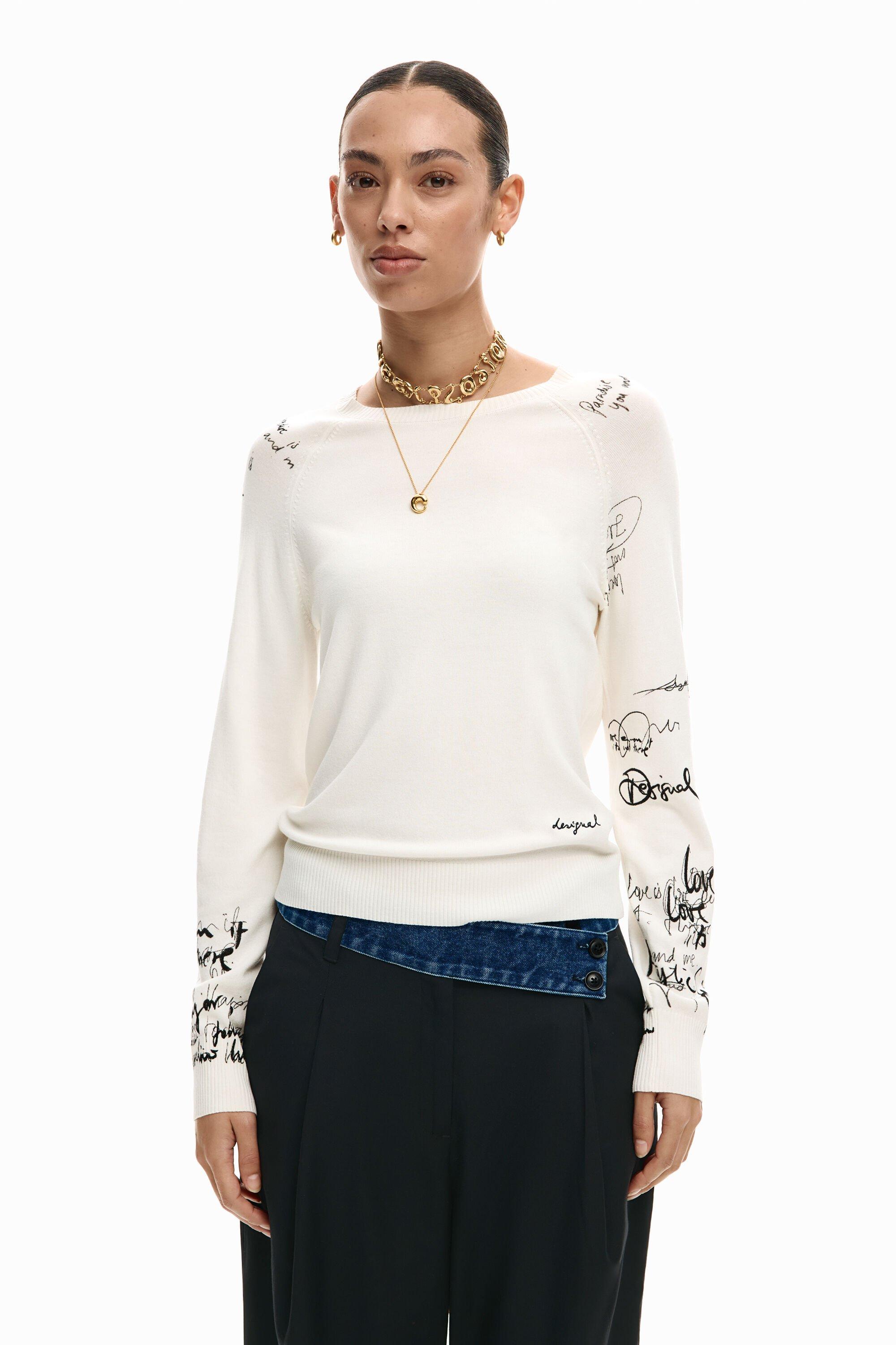 Jersey sleeves lettering by DESIGUAL
