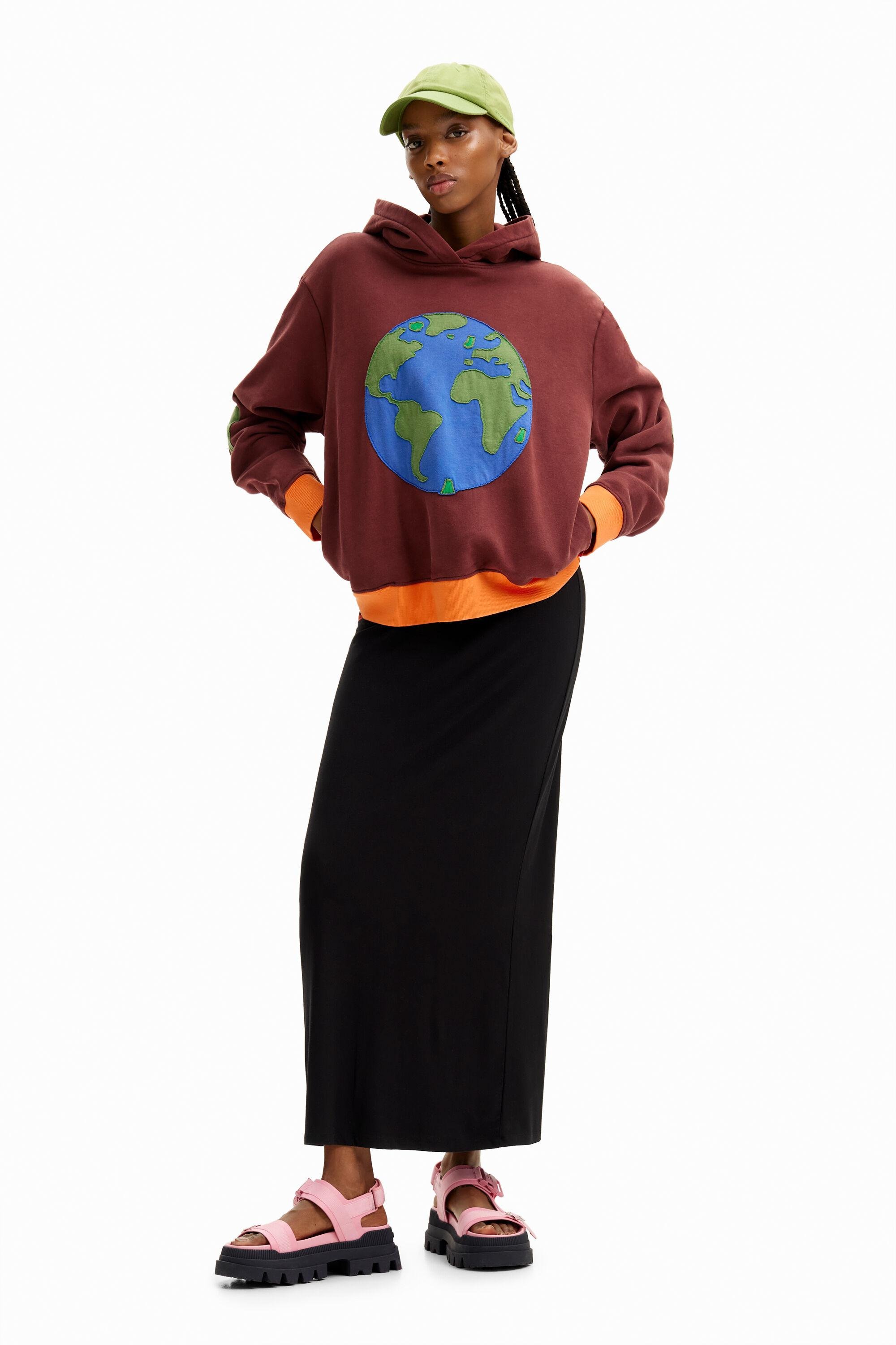 Tyler McGillivary world sweatshirt by DESIGUAL