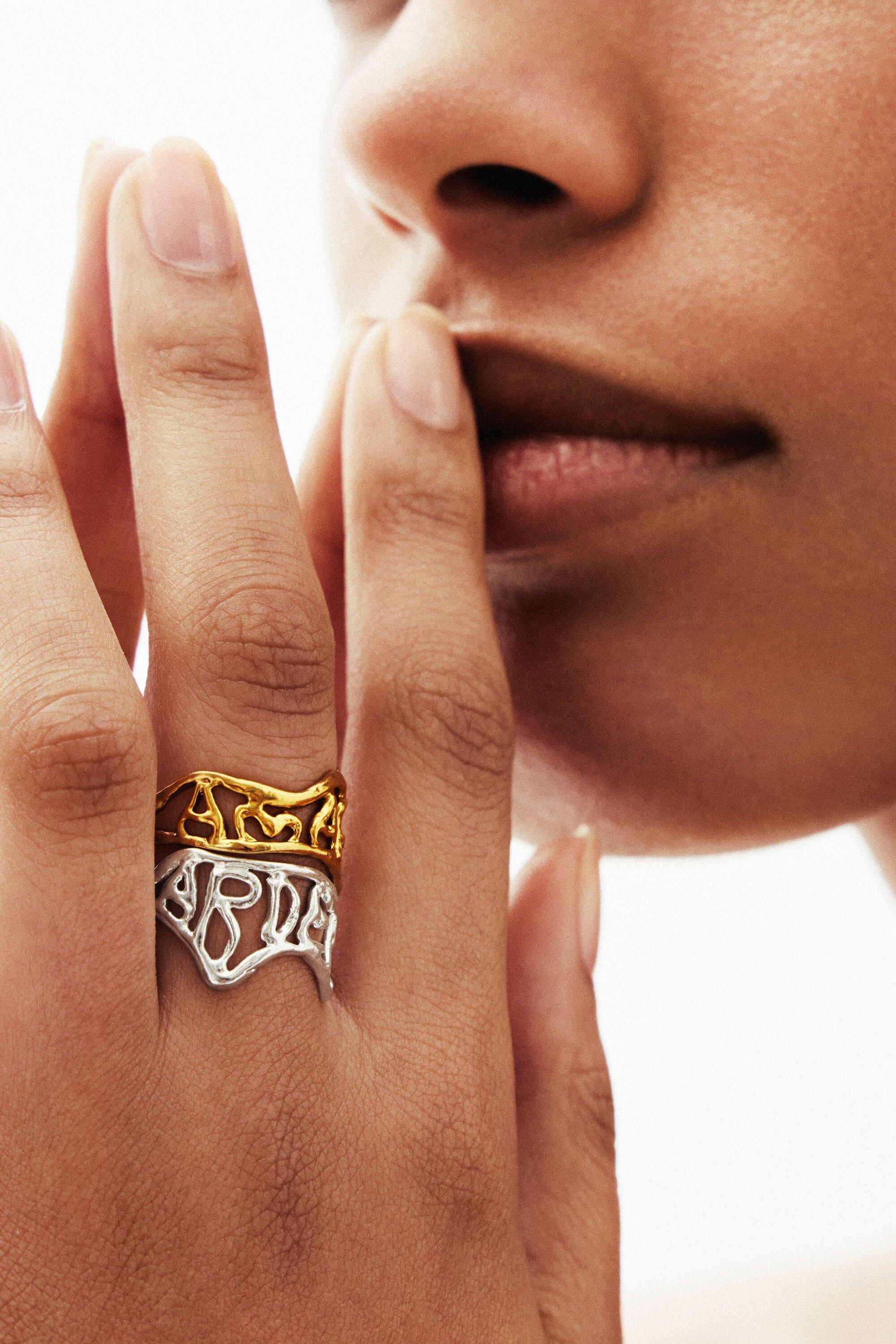 Zalio silver plated message ring by DESIGUAL