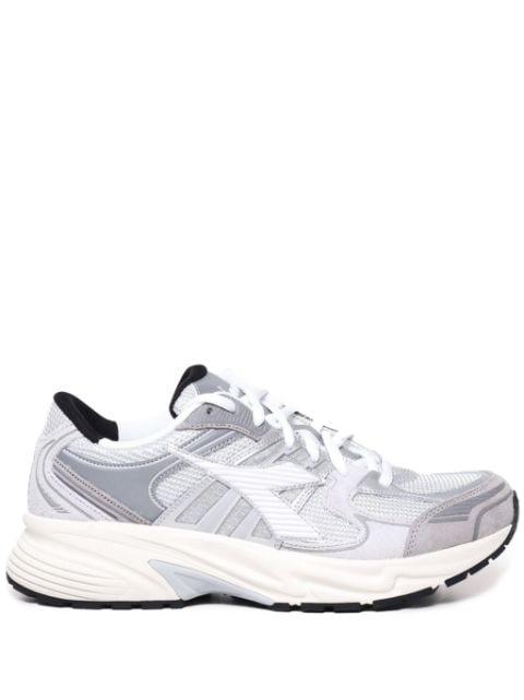 Mythos Star sneakers by DIADORA