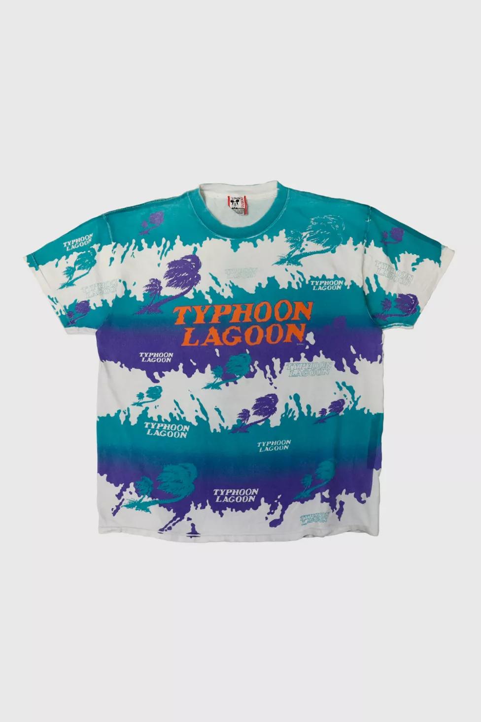 Vintage 80s 90s Disney Typhoon Lagoon Graphic T-Shirt by DISNEY