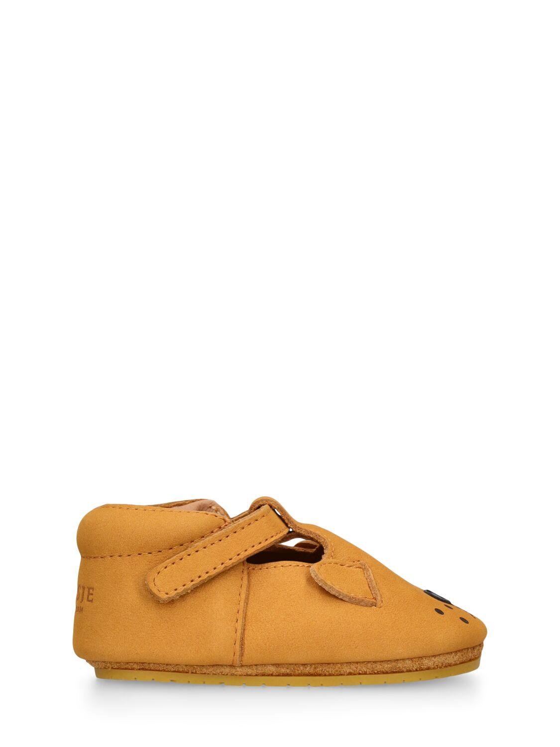 Lion Leather Pre-walker Shoes by DONSJE