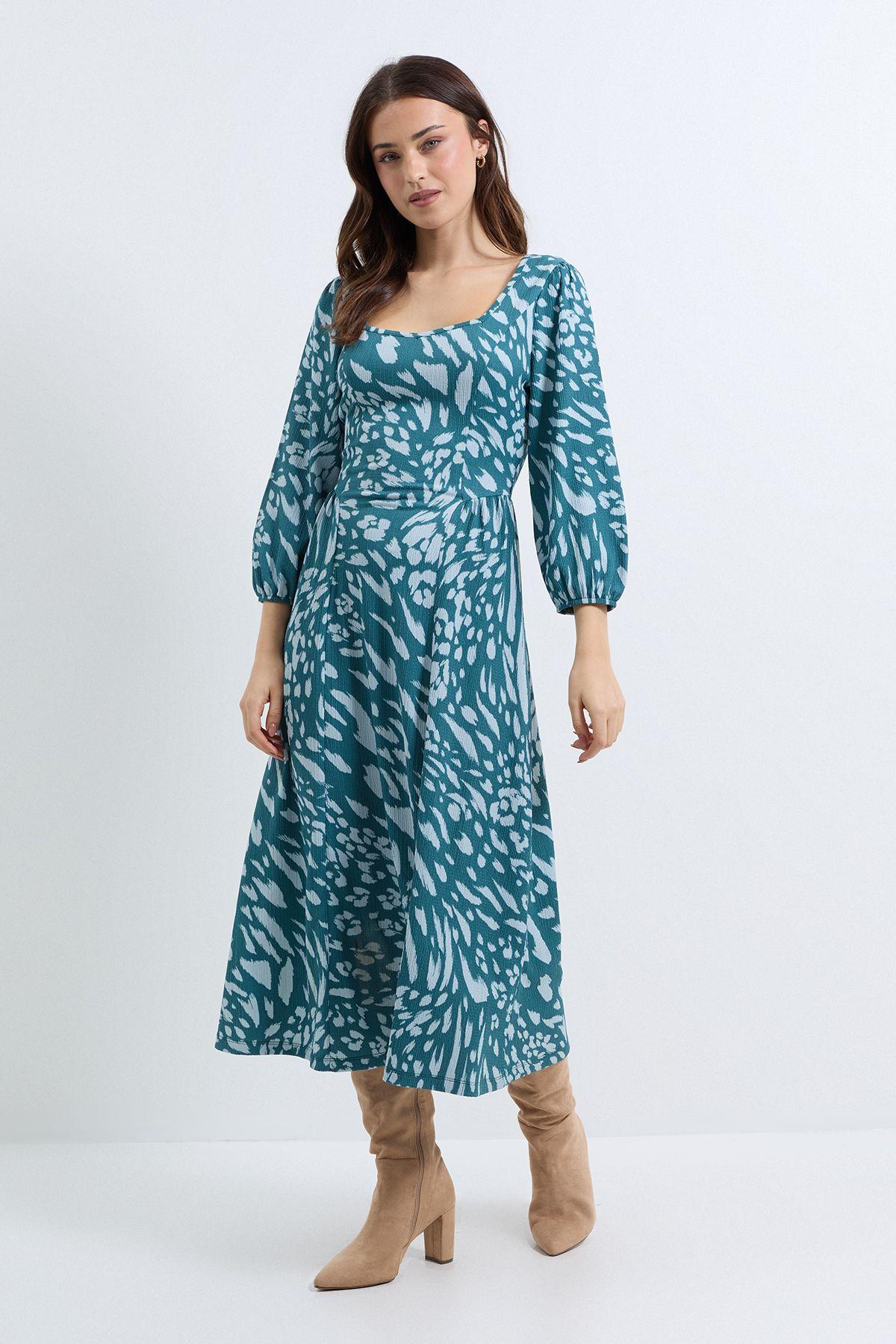 Blue Animal Sweetheart Neck Dropped Waist Seam Midi Dress by DOROTHY PERKINS Blue Animal Sweetheart Neck Dropped Waist Seam Midi Dress by DOROTHY PERKINS