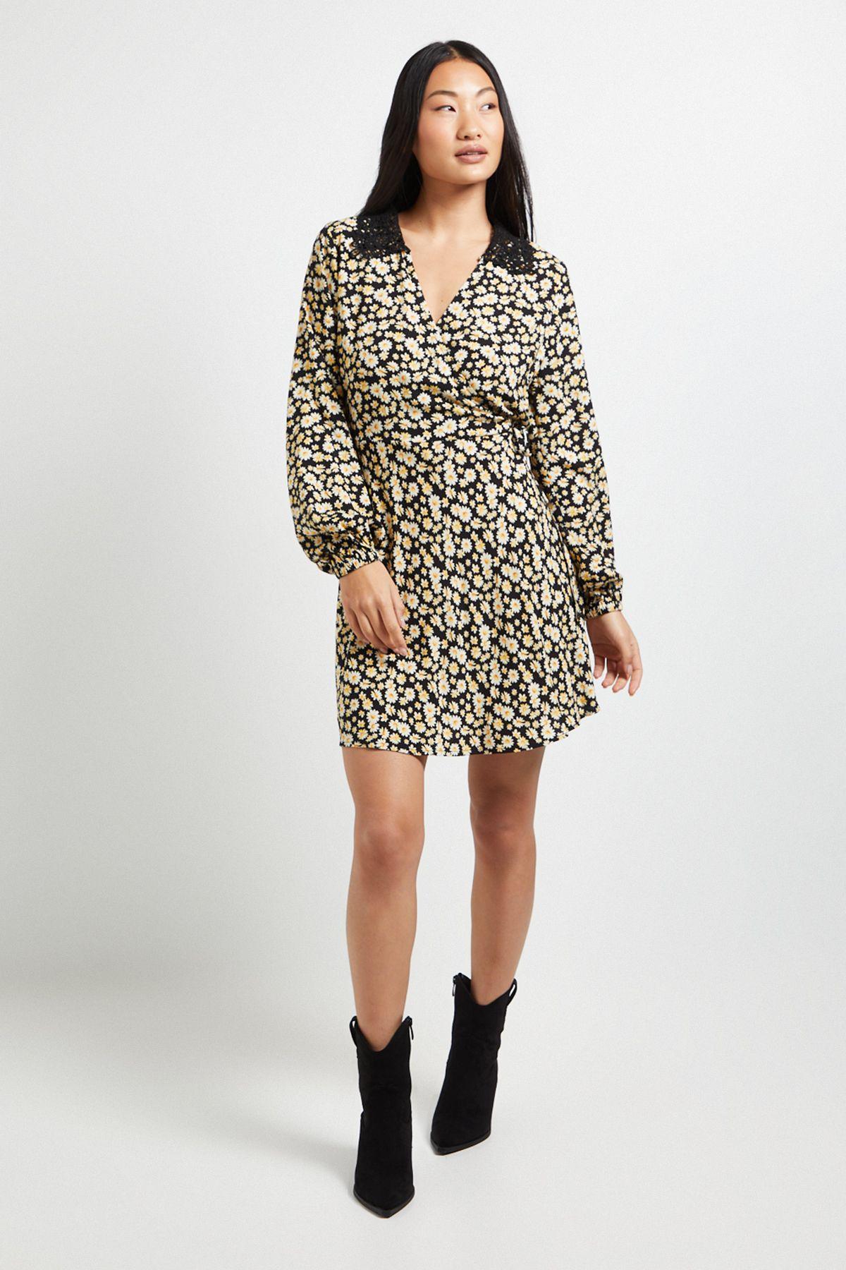 Petite Black Daisy Lace Collar Detail Wrap Printed Mini Dress by DOROTHY PERKINS