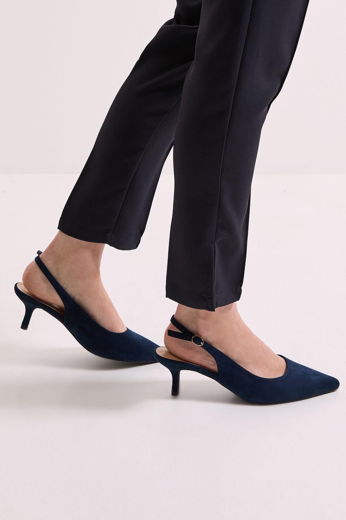 Wide Fit Dova Slingback Kitten Heel Court Shoes by DOROTHY PERKINS