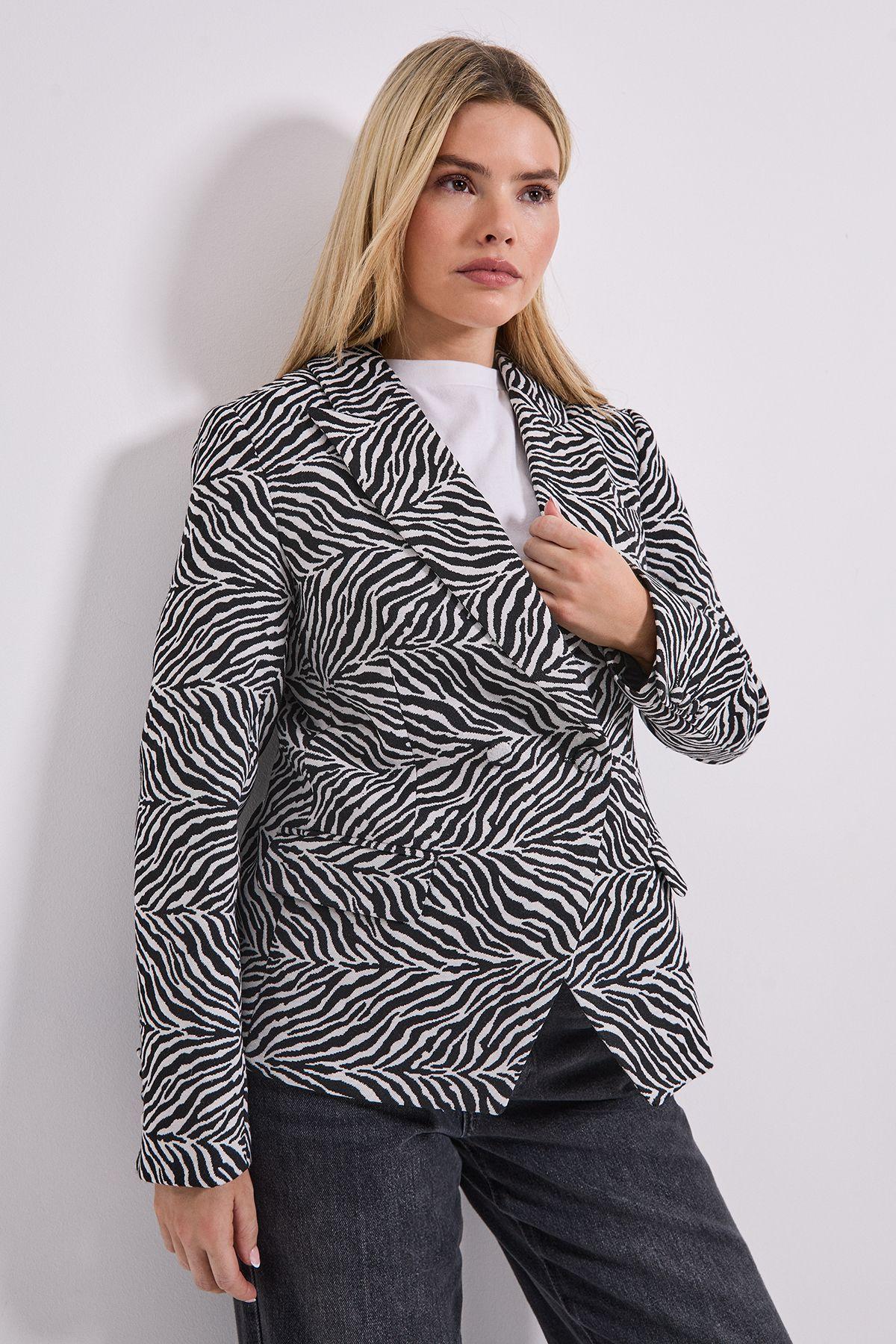 Zebra printed Double Breasted Blazer by DOROTHY PERKINS