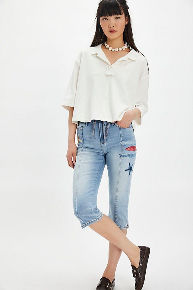 Driftwood Clamdigger Capris by DRIFTWOOD