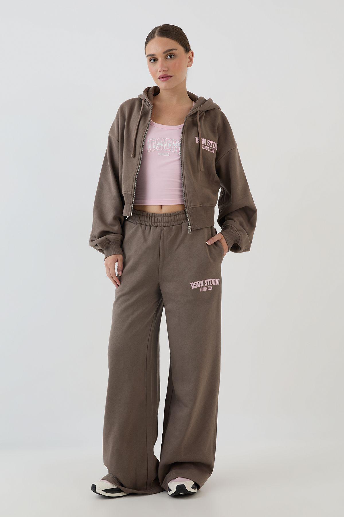 DSGN Studio Applique Straight Leg Jogger by DSGN STUDIO
