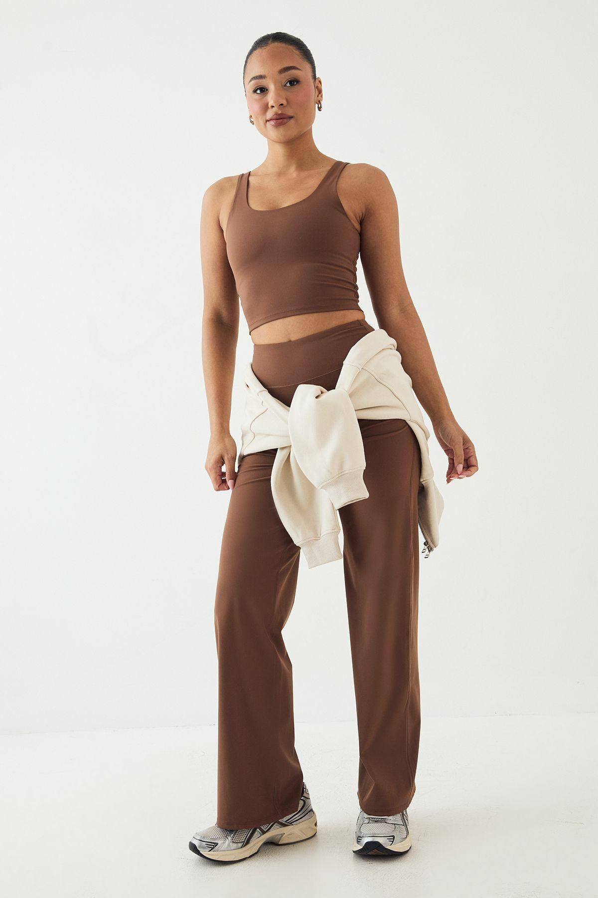 DSGN Studio Sculpt Seam Detail Straight Leg Yoga Pant by DSGN STUDIO