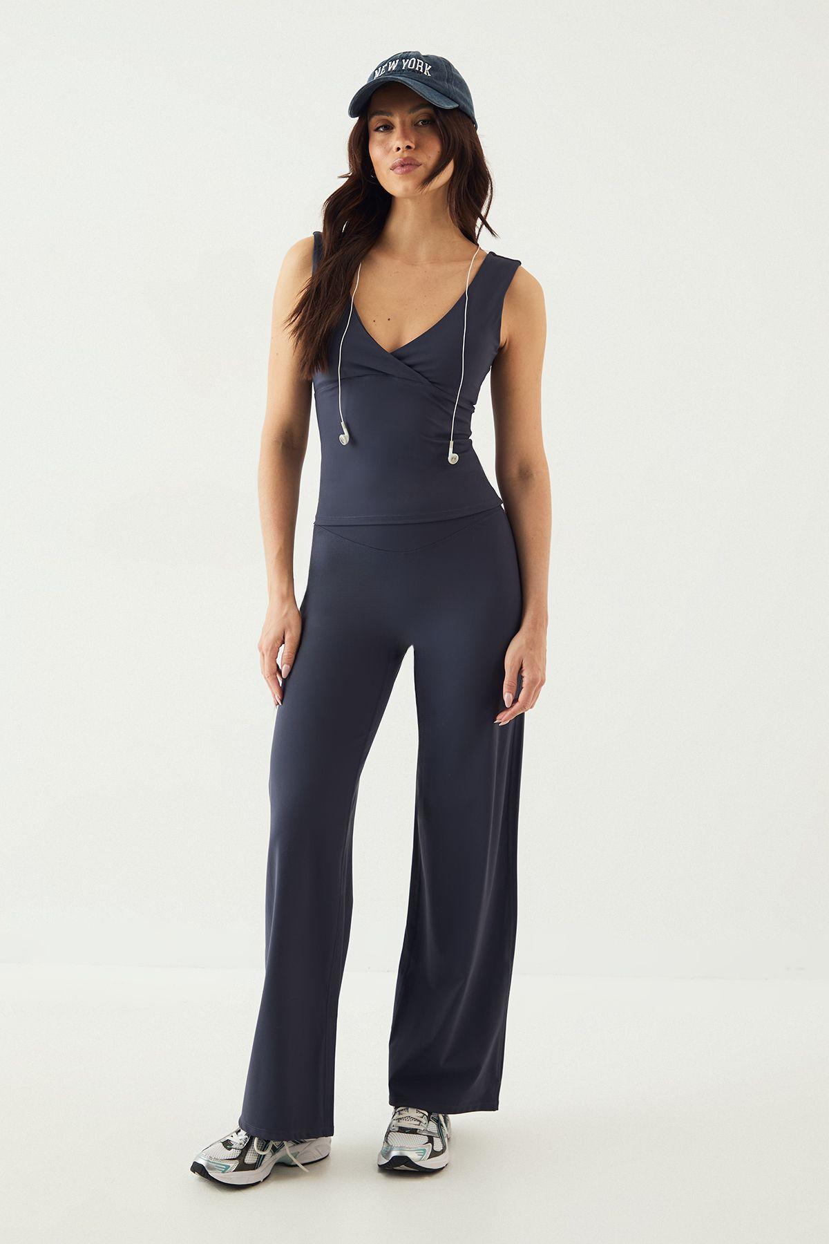 DSGN Studio Sculpt Straight Leg Trouser by DSGN STUDIO