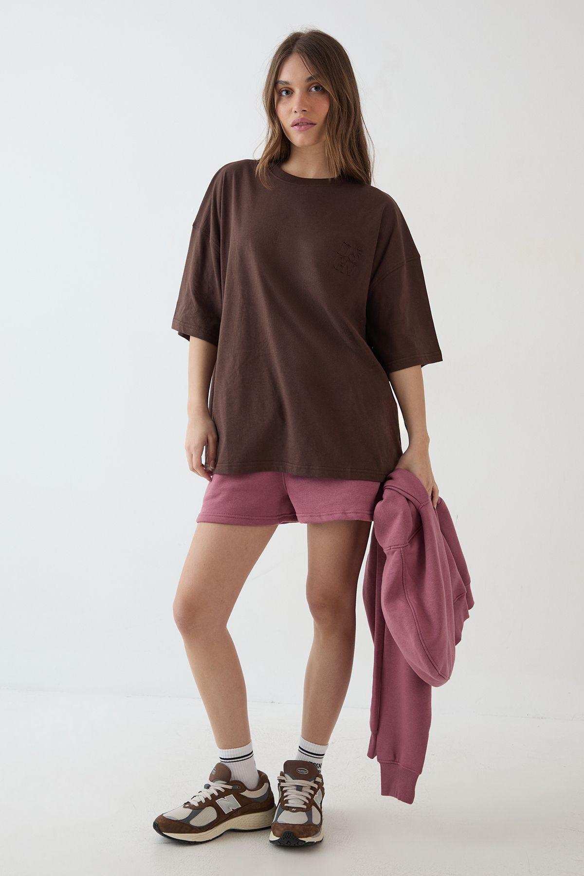 DSGN Studio Self Fabric Applique Oversized T-Shirt by DSGN STUDIO