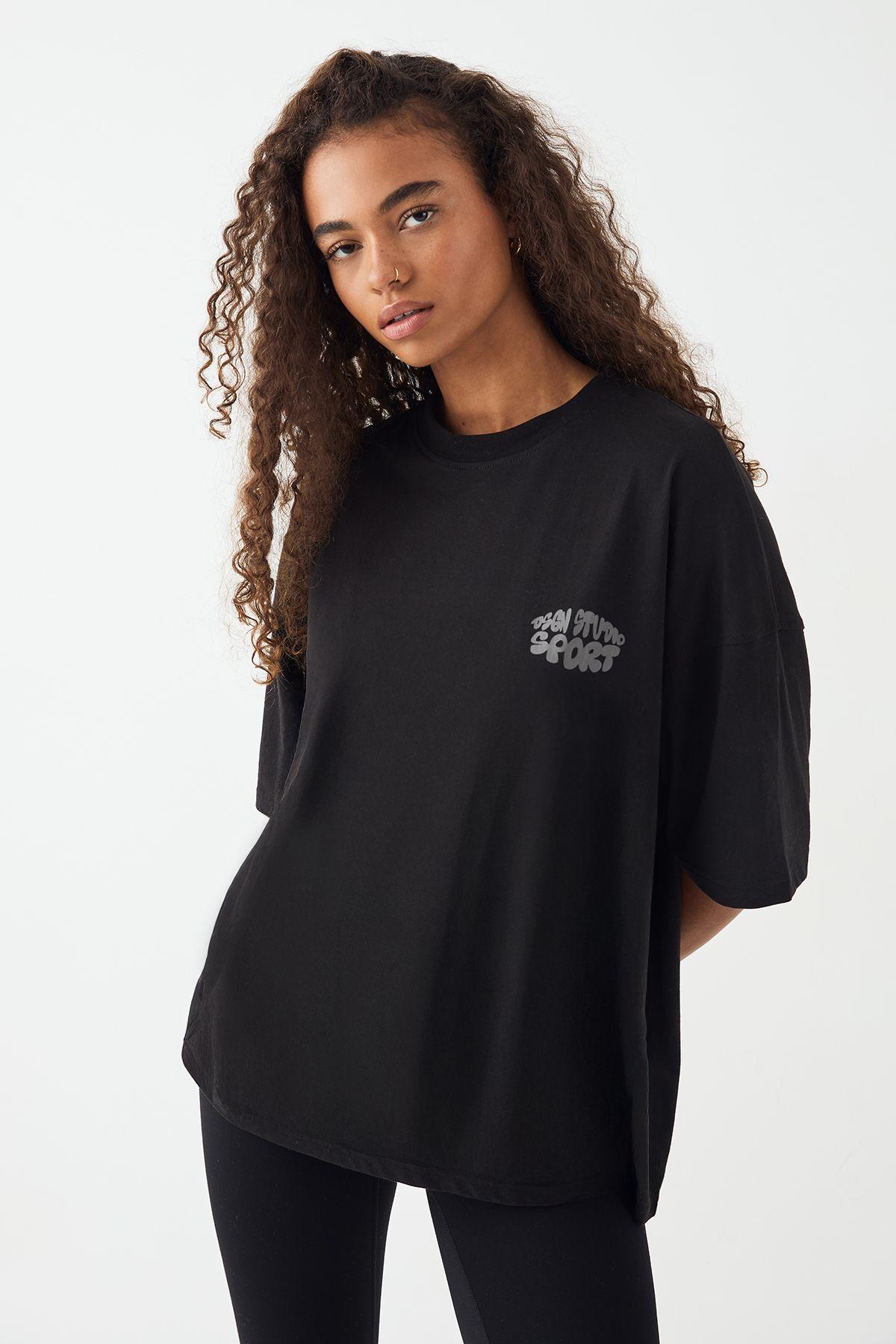 DSGN Studio Sport Printed Oversized T-Shirt by DSGN STUDIO