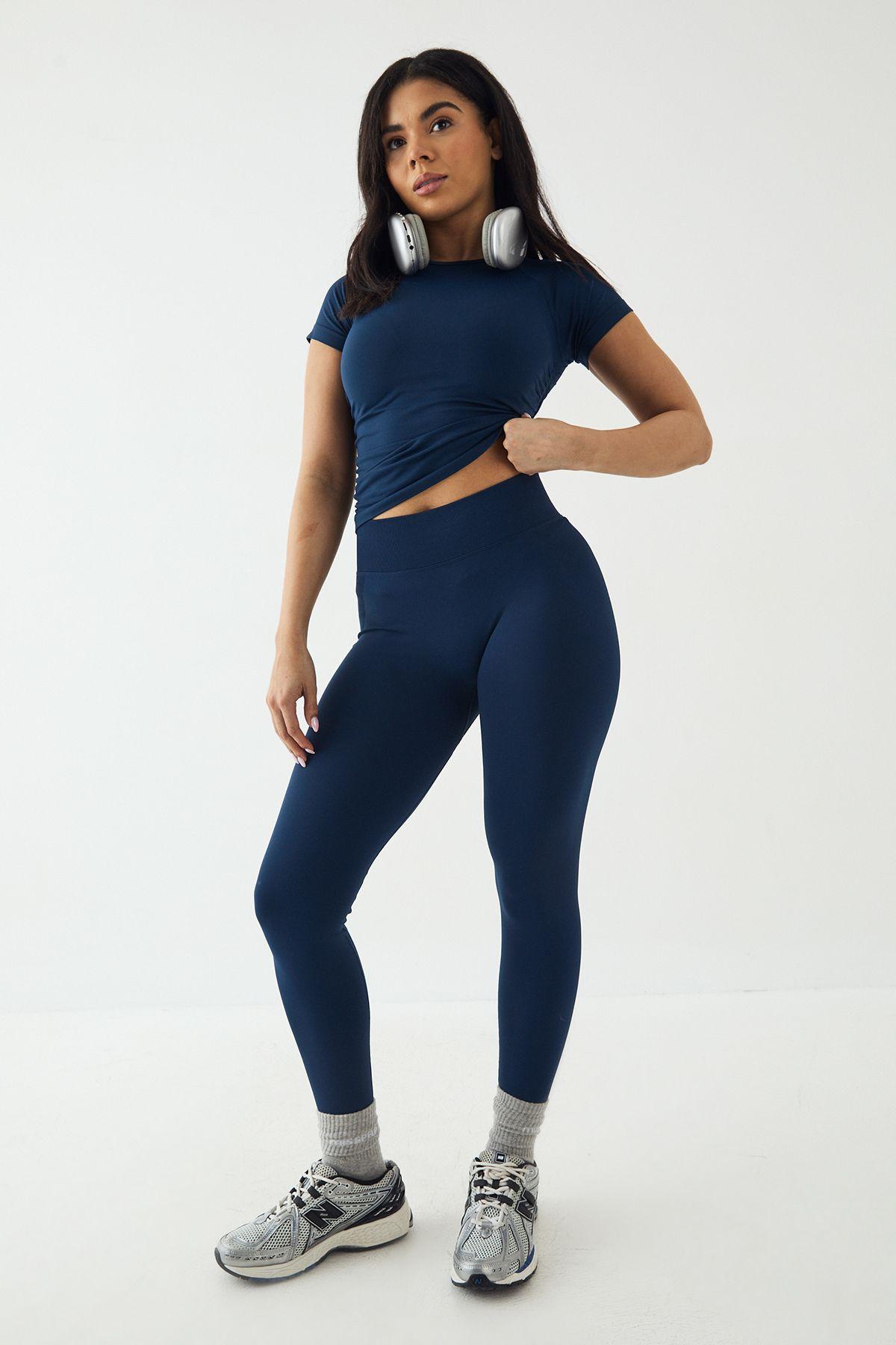 DSGN Studio Sport Ultra Contour Bum Scrunch Seamless Legging by DSGN STUDIO